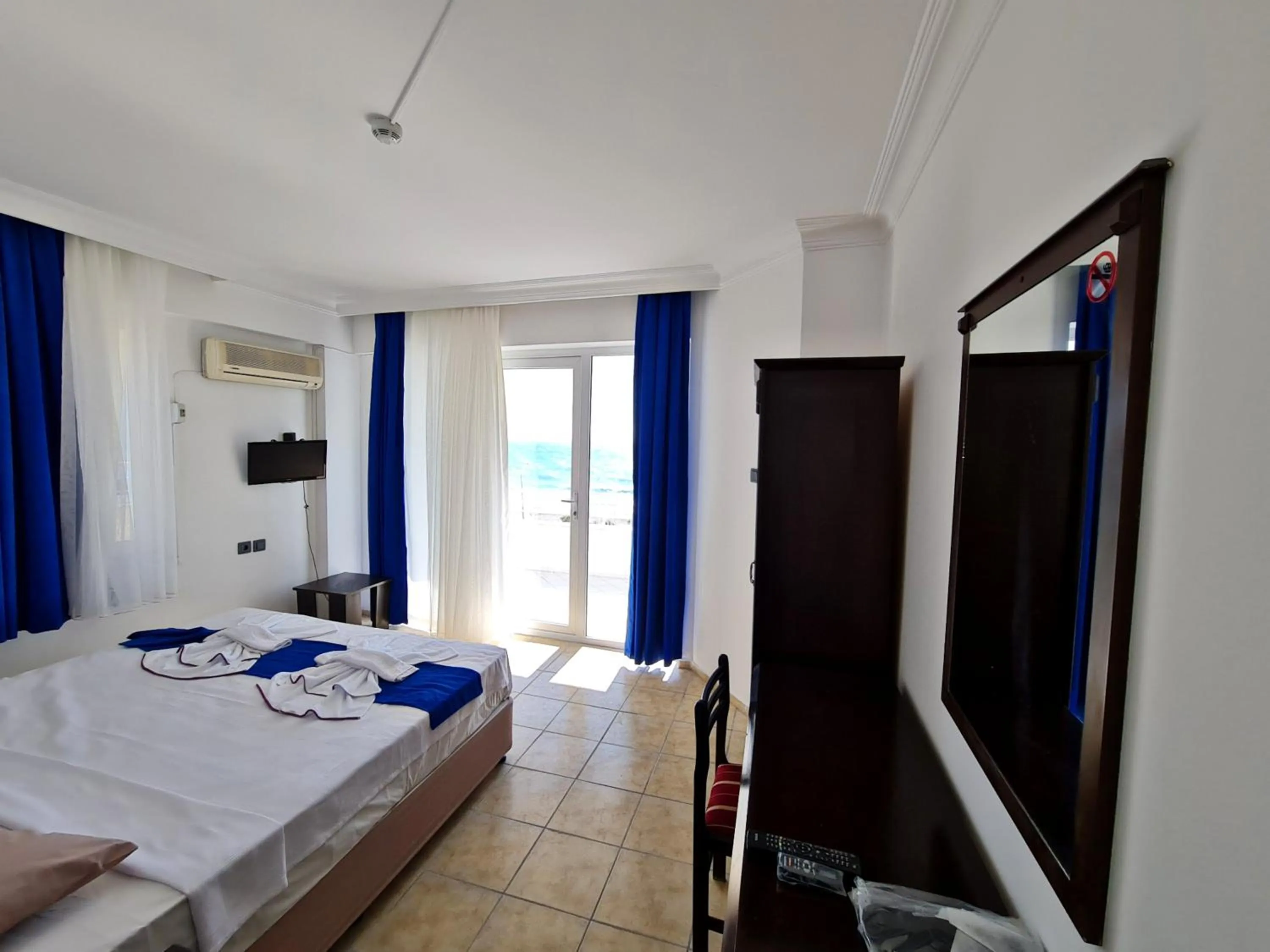 Photo of the whole room in Moray & Duka Hotel