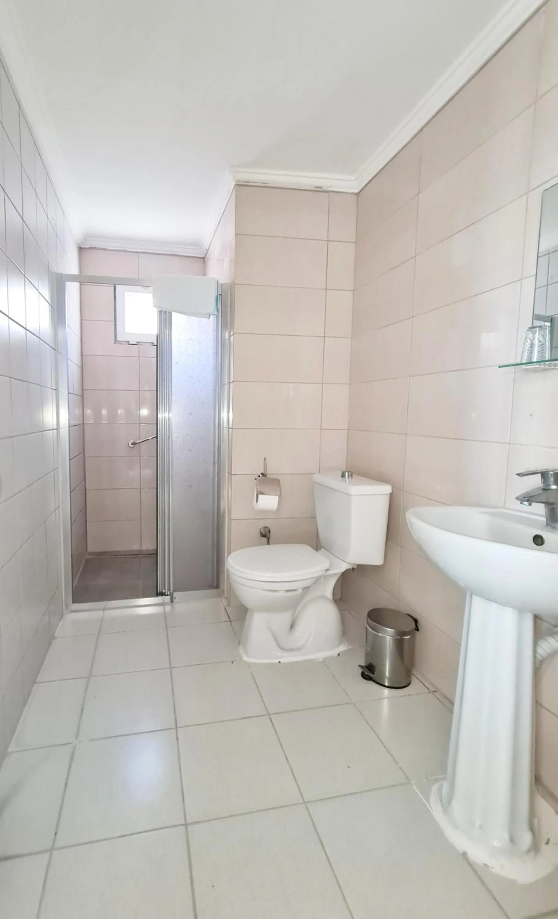 Bathroom in Moray & Duka Hotel