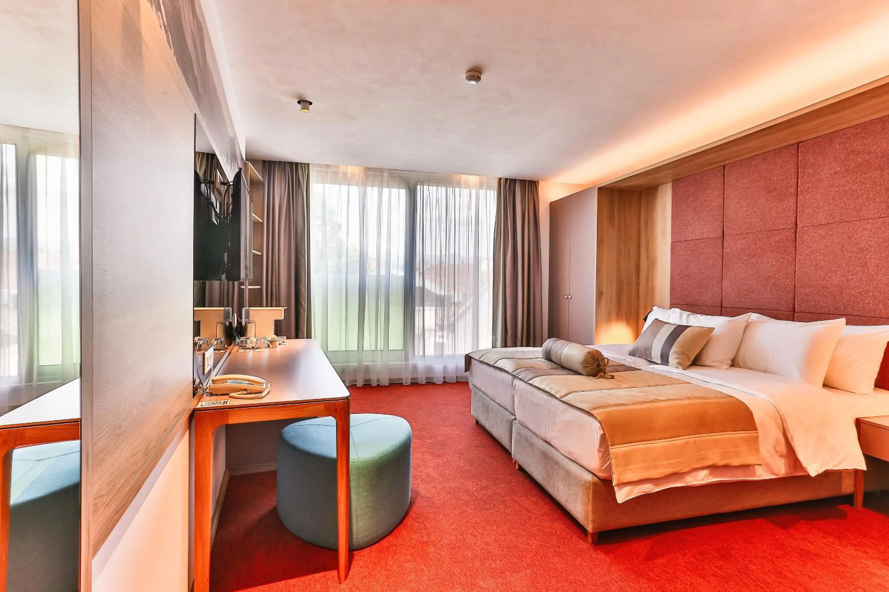 Bed in Carine Hotel Centar