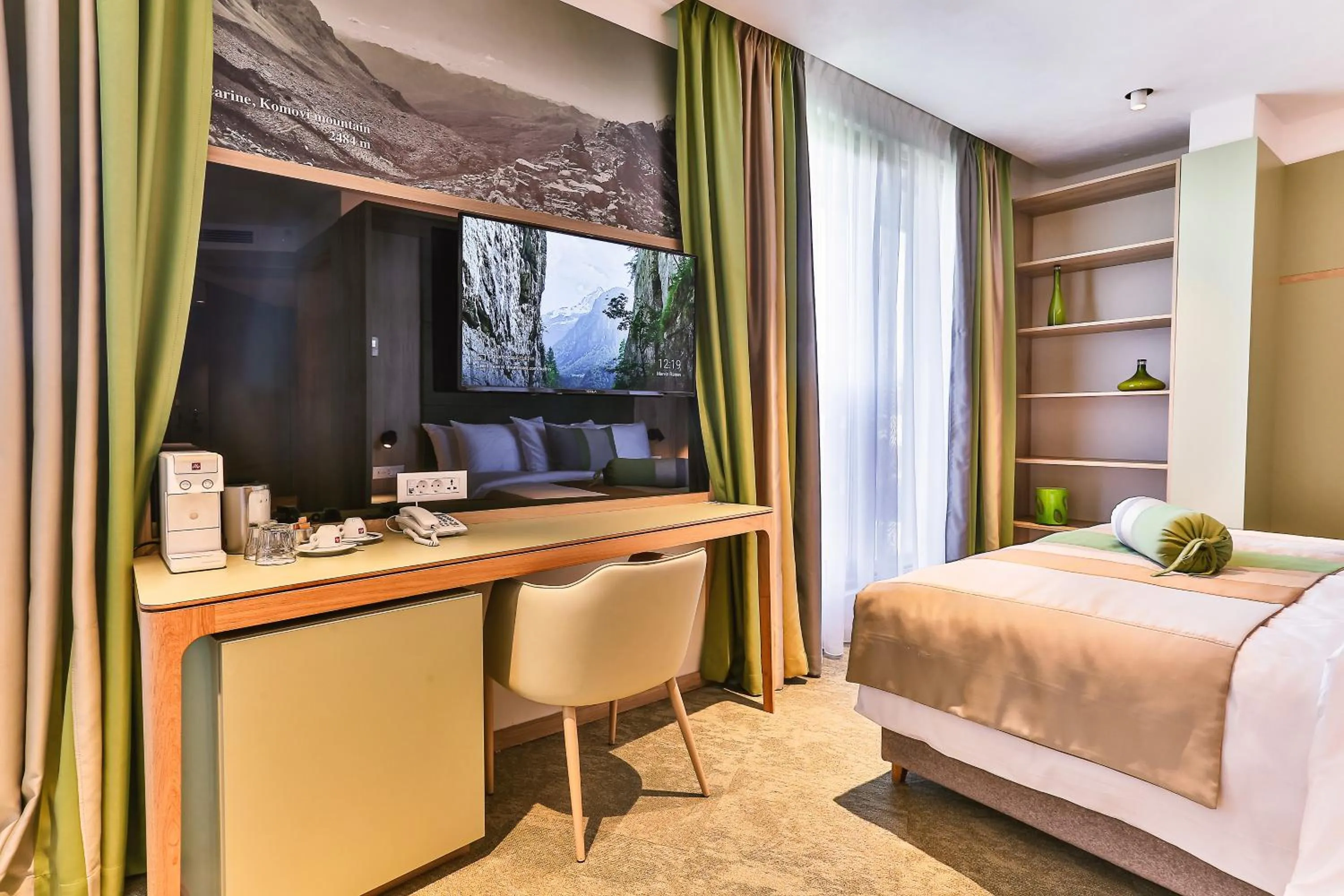 Bedroom, Bed in Carine Hotel Centar