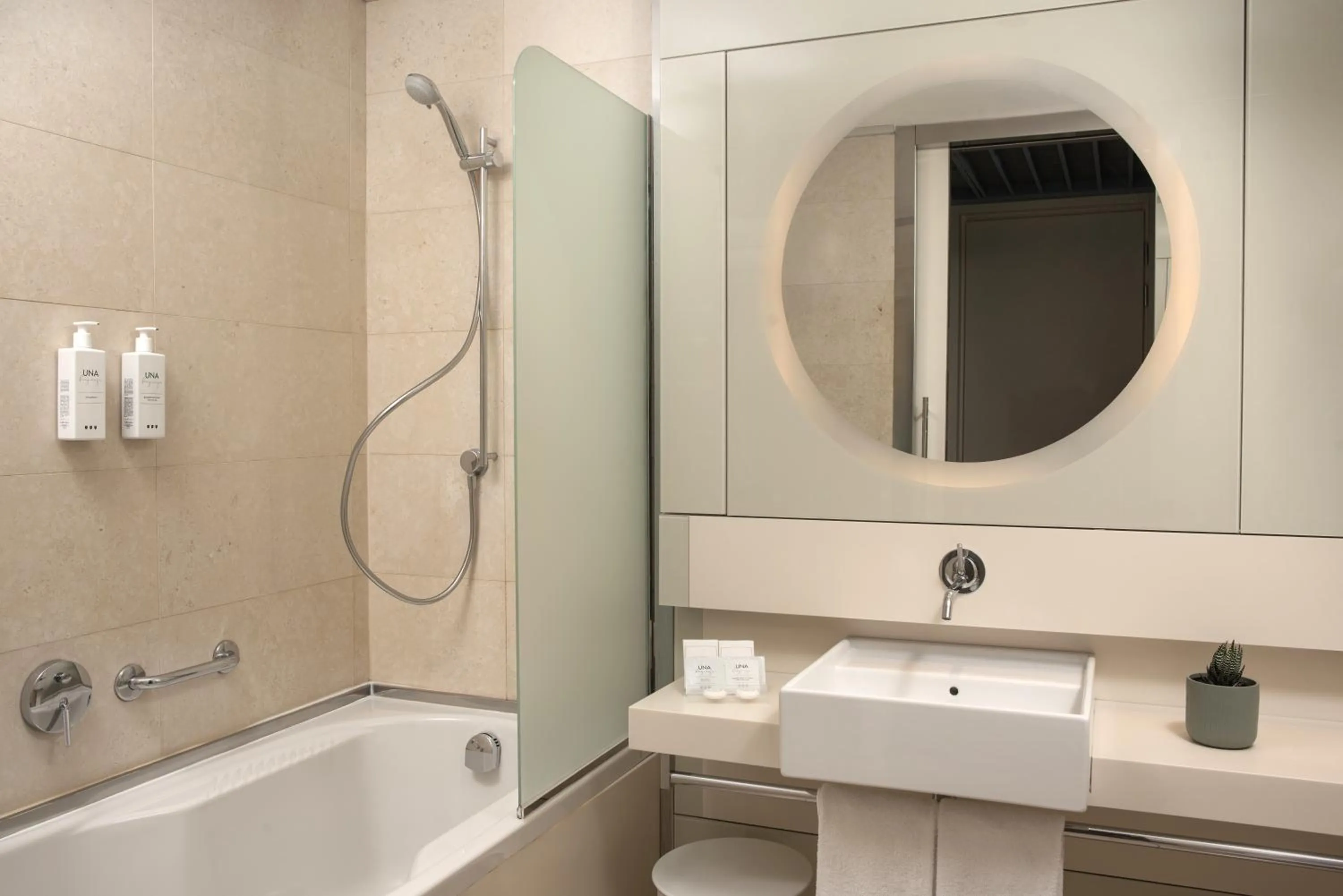 Bathroom in UNA Hotels Bologna Centro