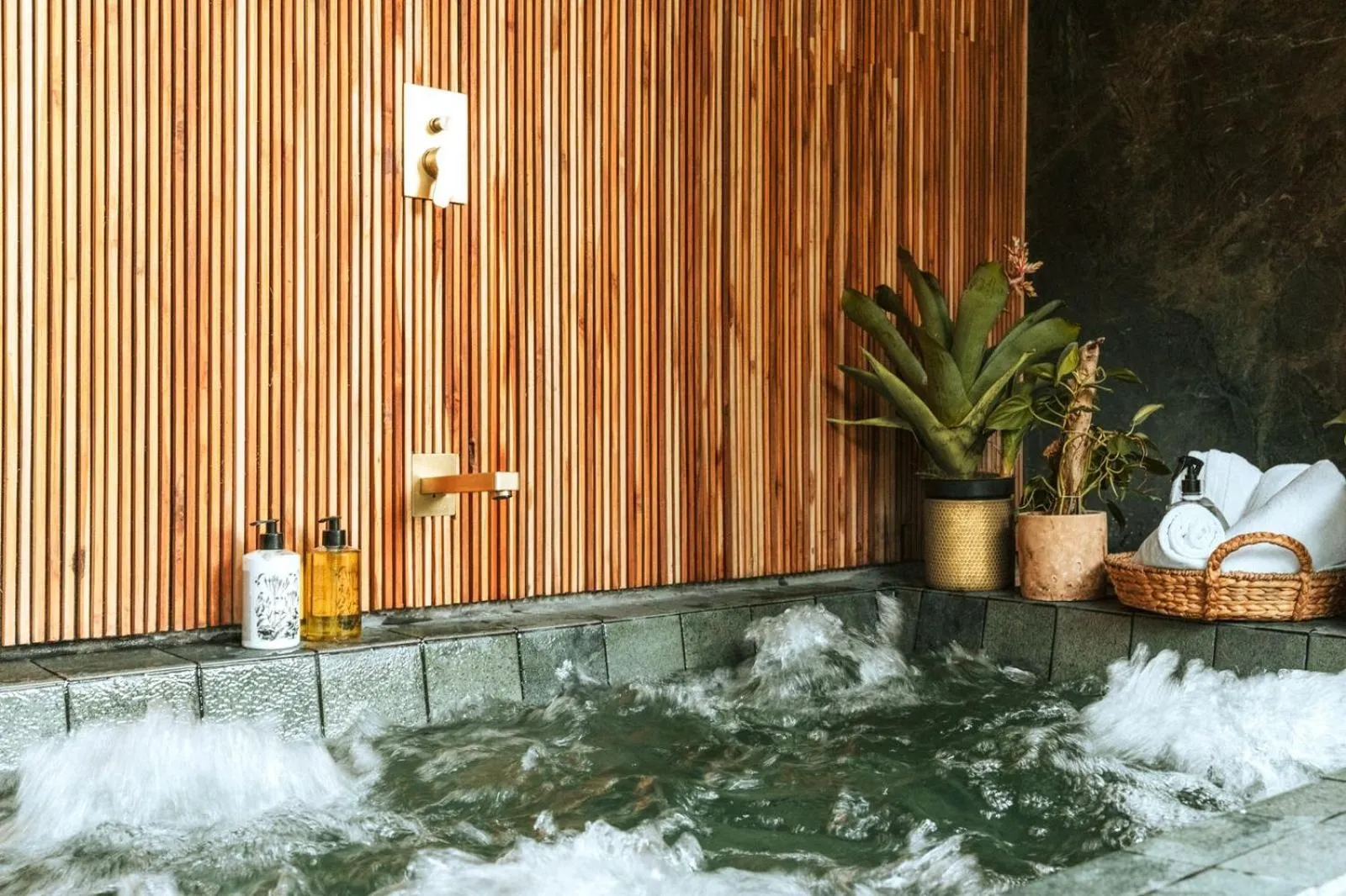 Hot Tub in Selvario 36 Hotel