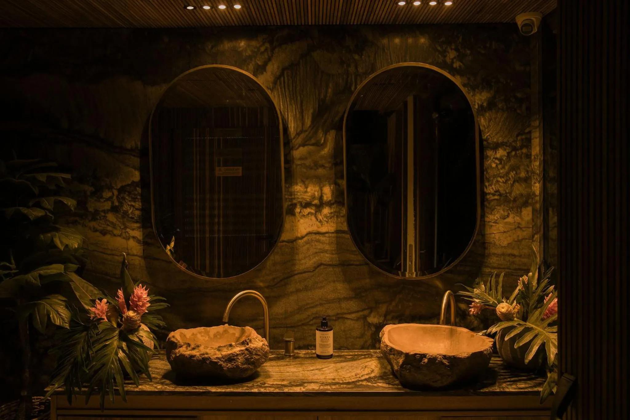 Bathroom in Selvario 36 Hotel