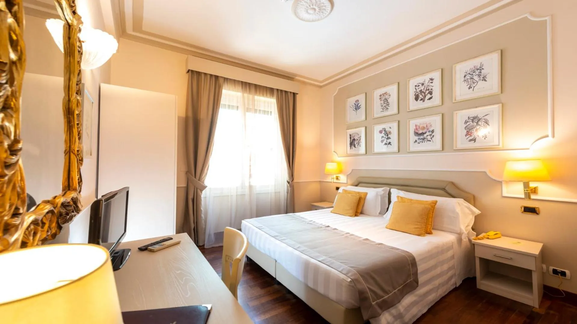 Photo of the whole room, Bed in Hotel Jolanda