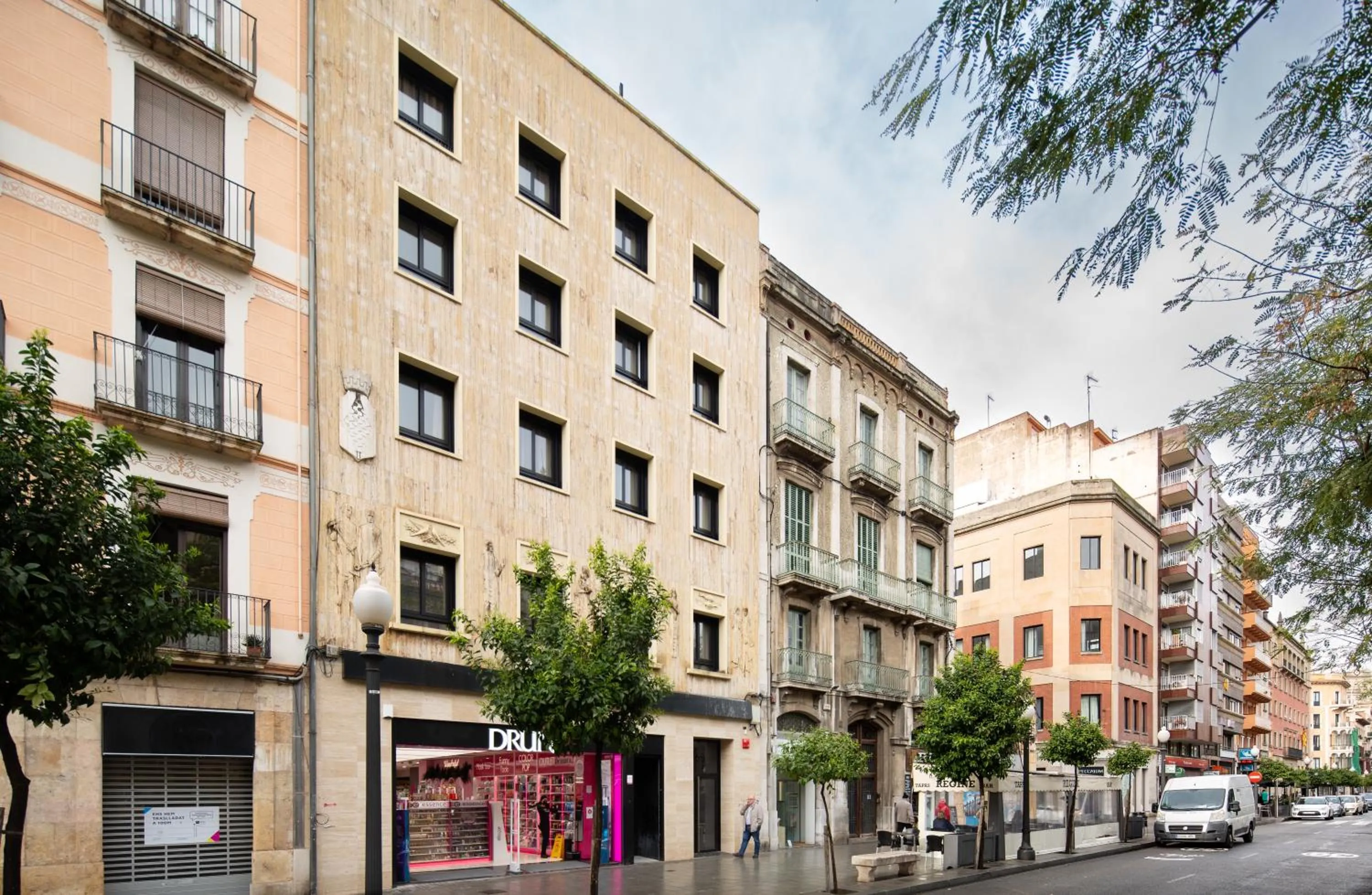 Tgna Rambla 68
