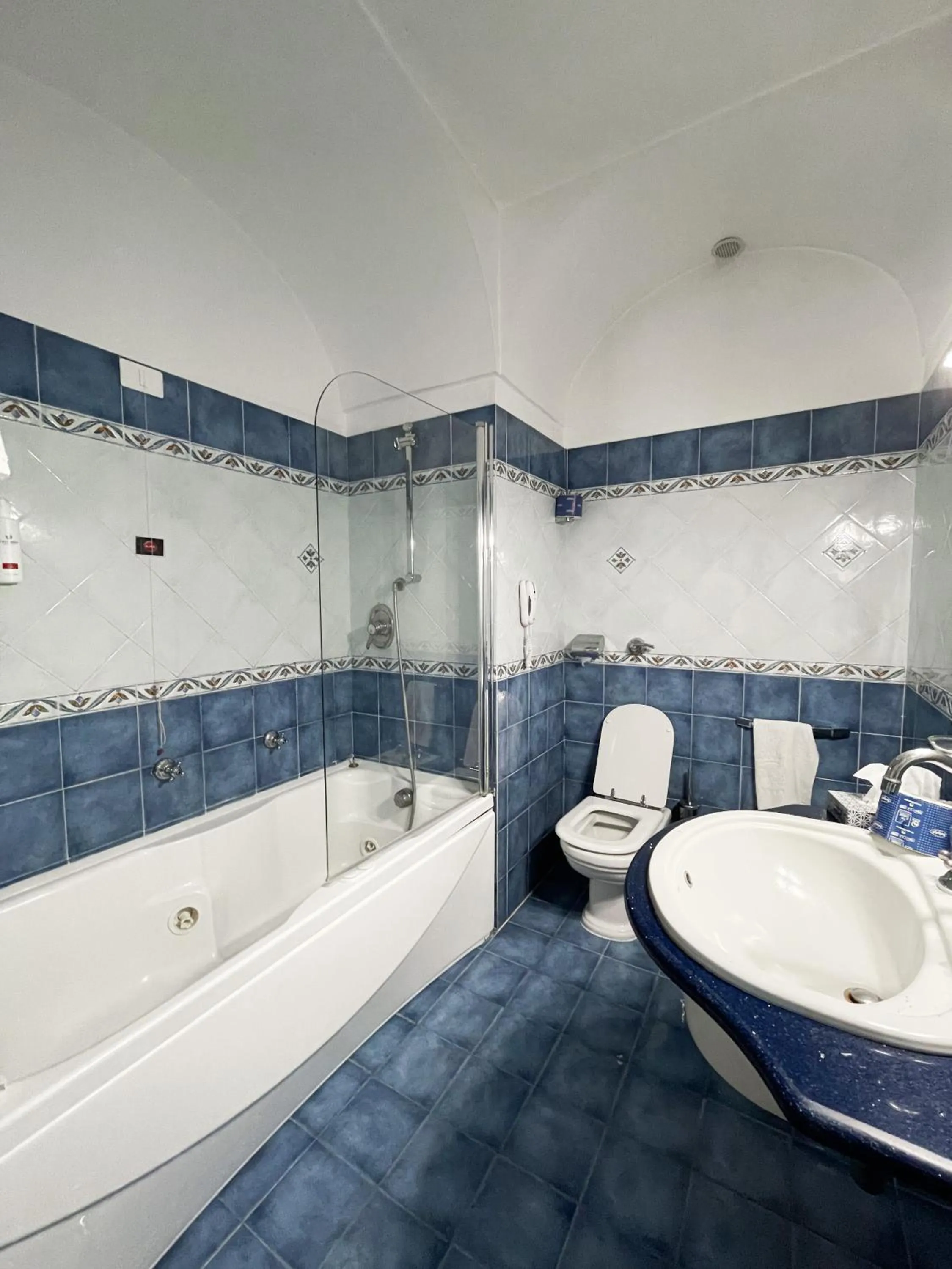 Bathroom in Regina Cristina