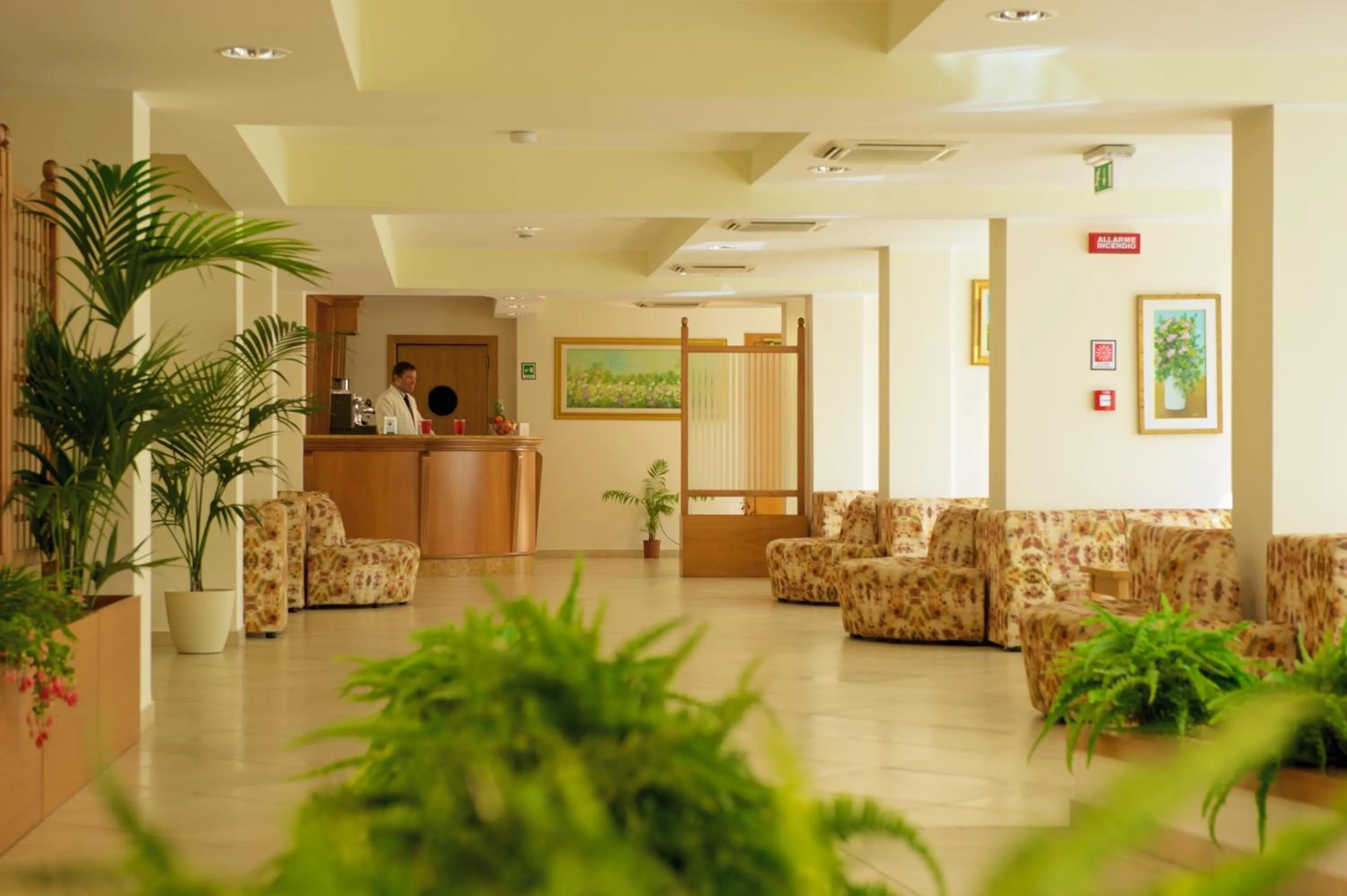 Communal lounge/ TV room in Hotel Portonuovo