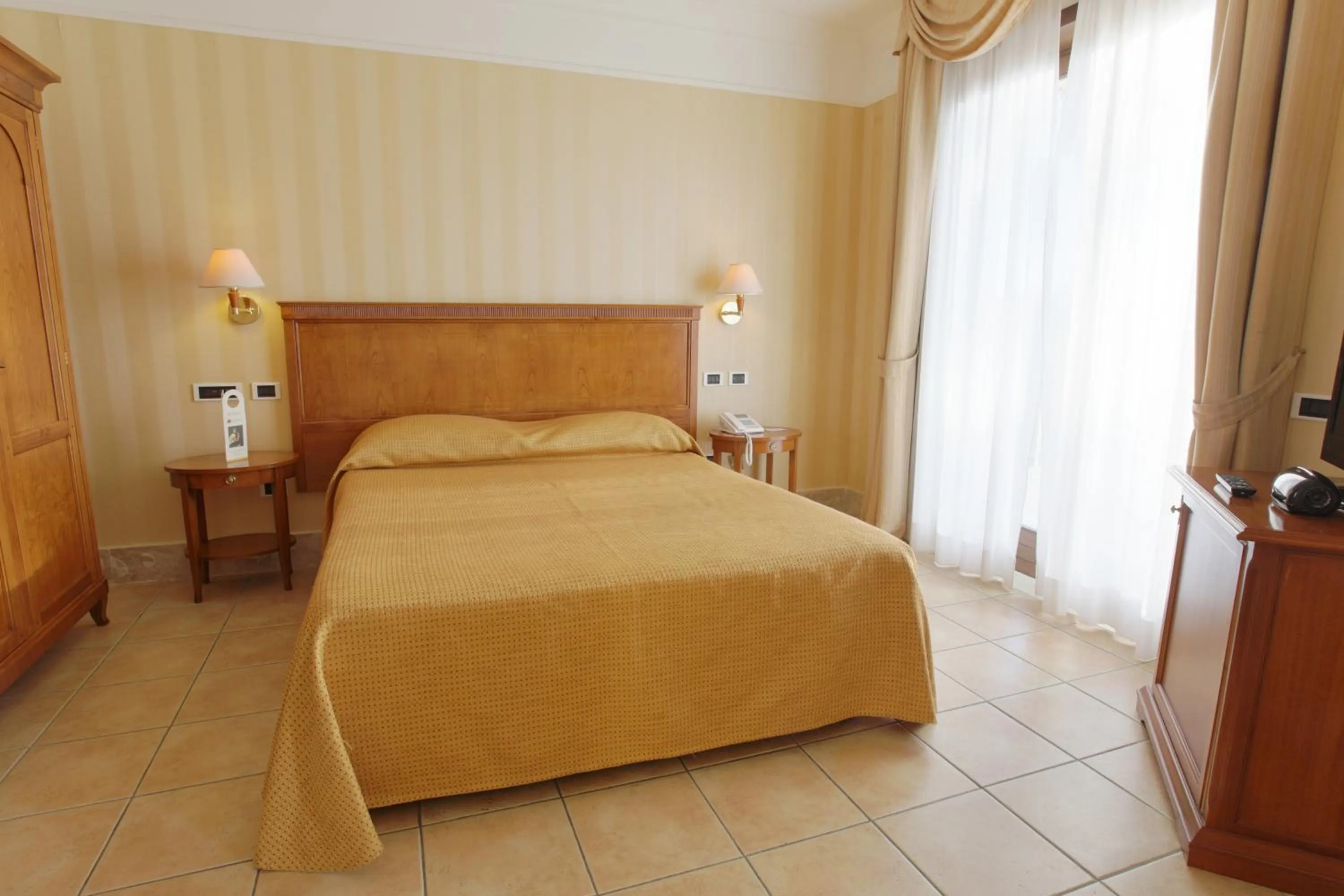 Bed in Dioscuri Bay Palace