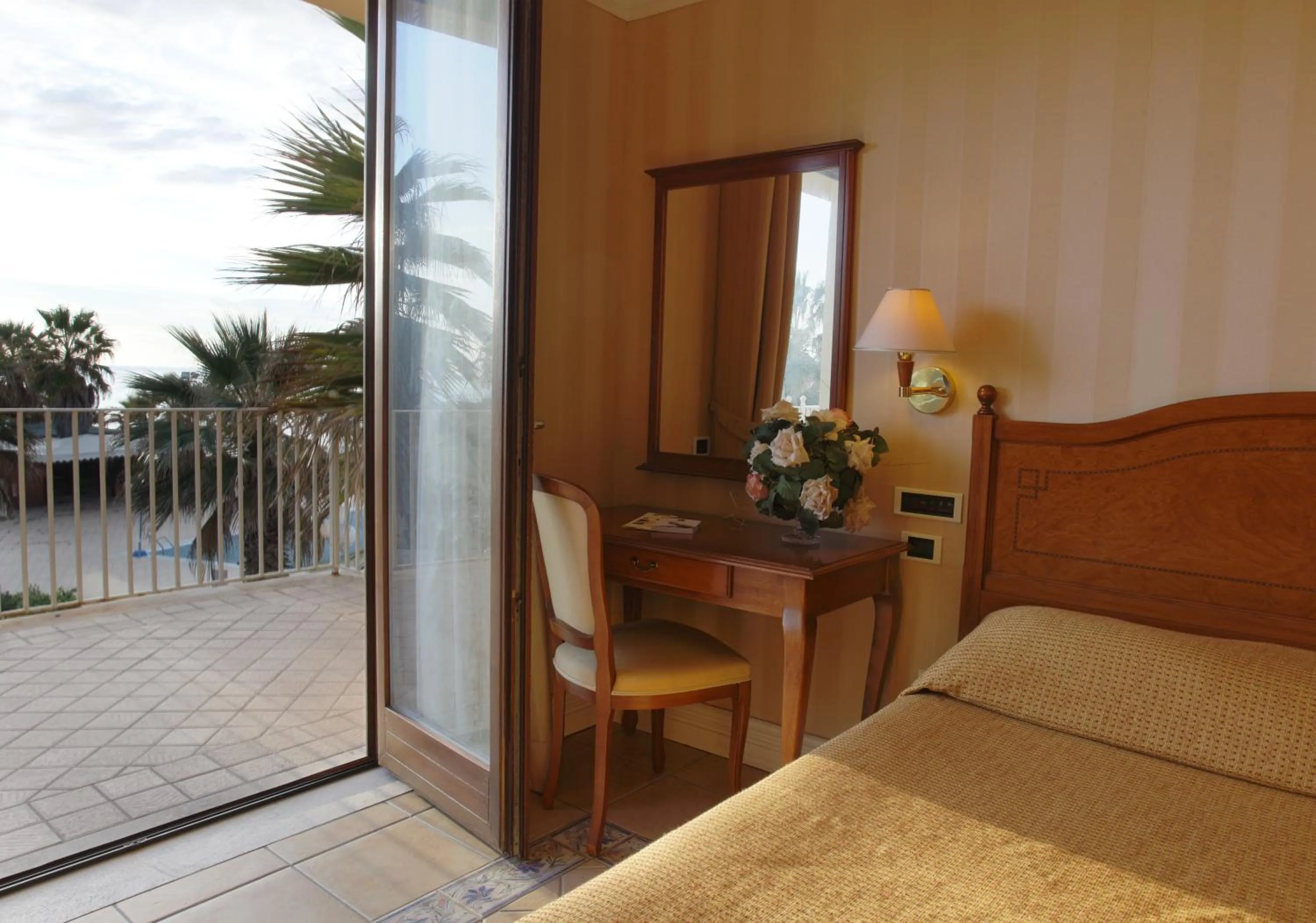 Bed in Dioscuri Bay Palace