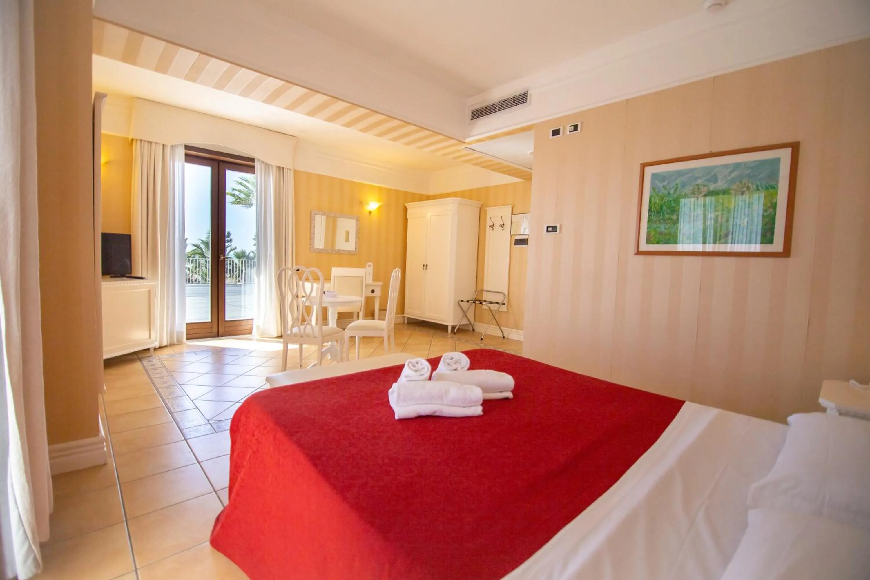 Bed in Dioscuri Bay Palace