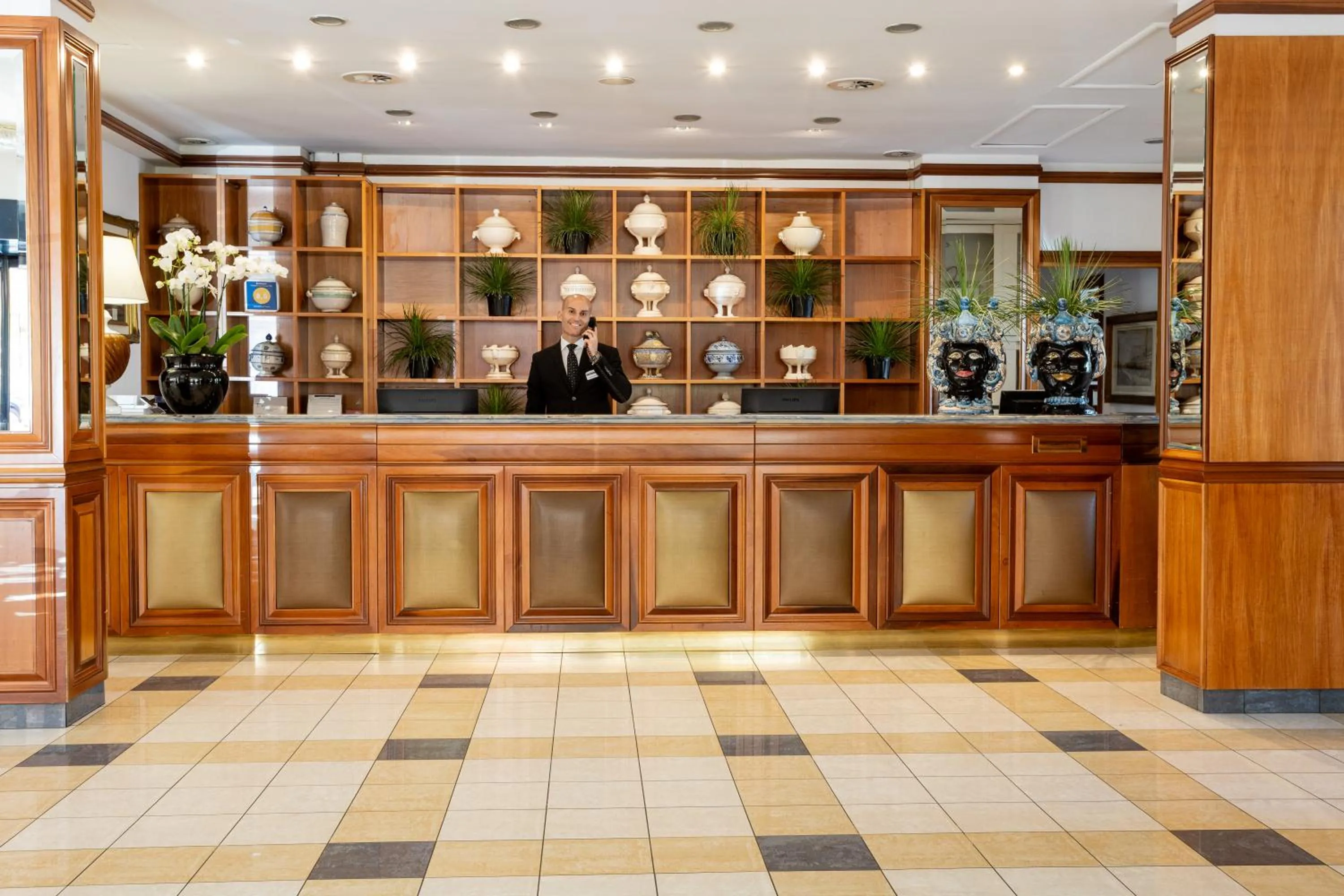 Lobby or reception in Grand Hotel Tiberio