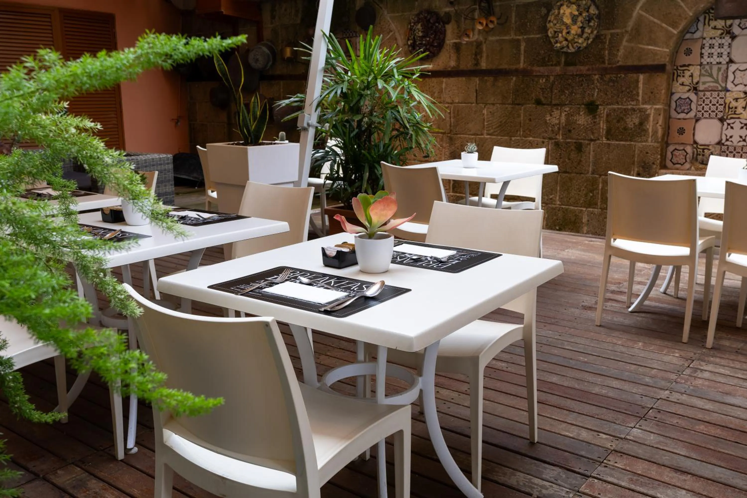 Restaurant/places to eat in Grand Hotel Tiberio
