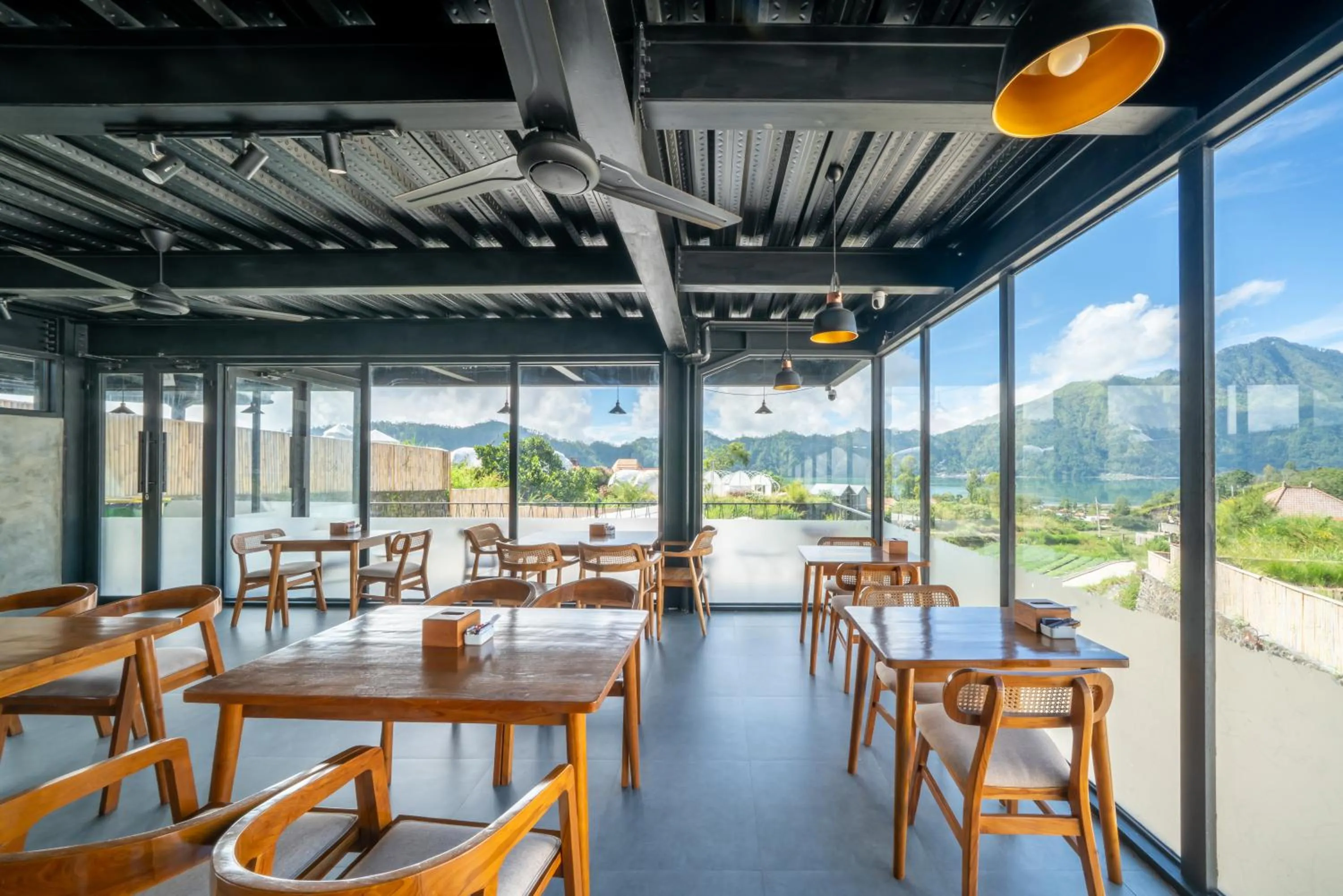 Restaurant/places to eat in The Dewi Kintamani Luxury Glamping and Natural Hotspring