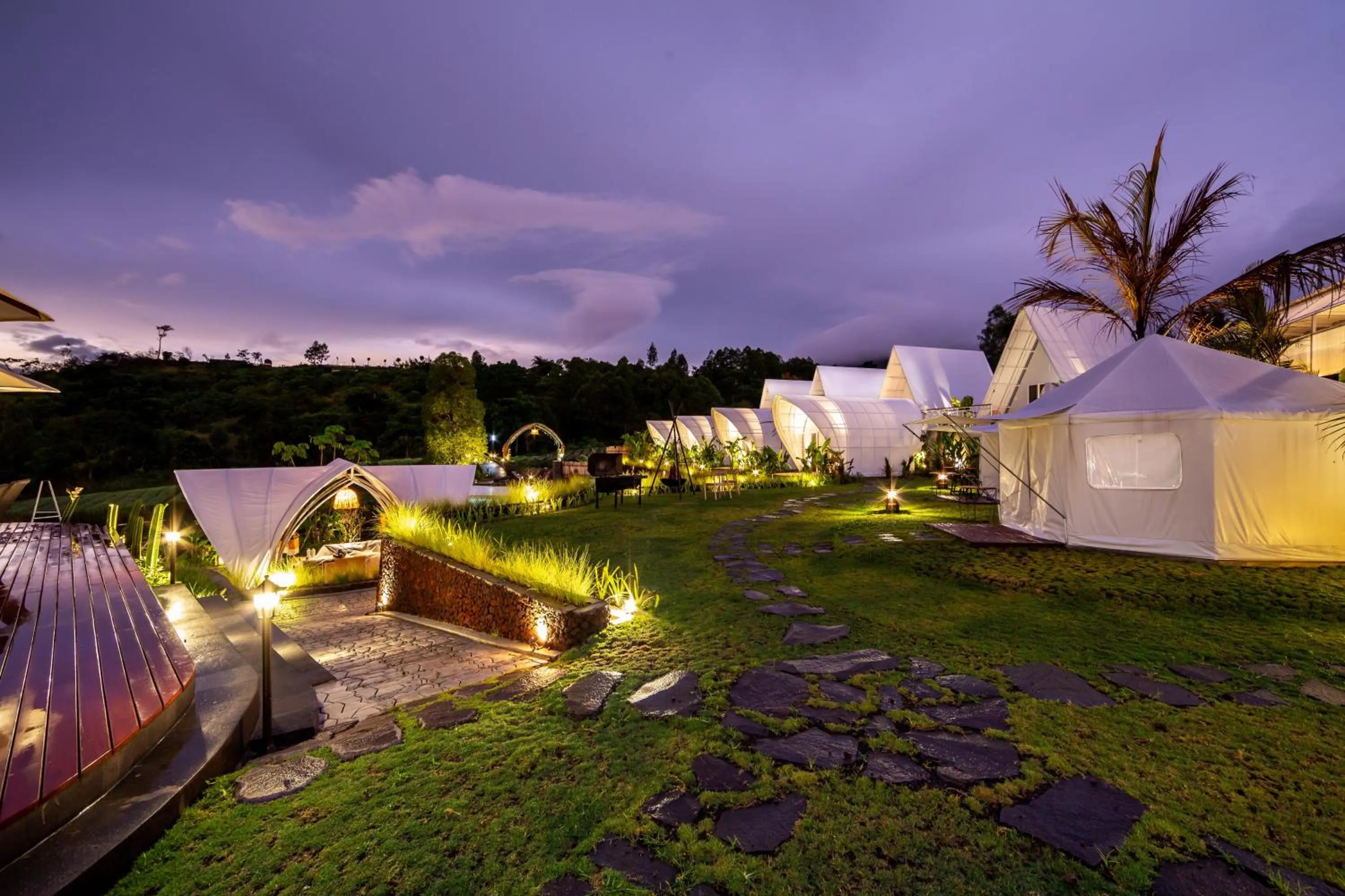 Garden in The Dewi Kintamani Luxury Glamping and Natural Hotspring