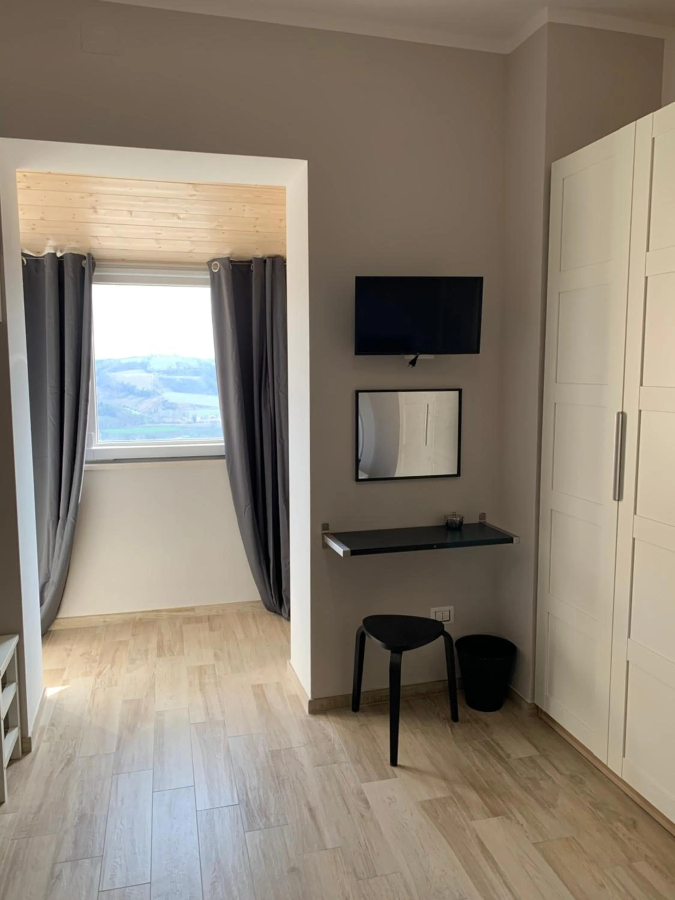 Deluxe Room (2 Adults + 1 Child) - single occupancy in B&B IV Vico