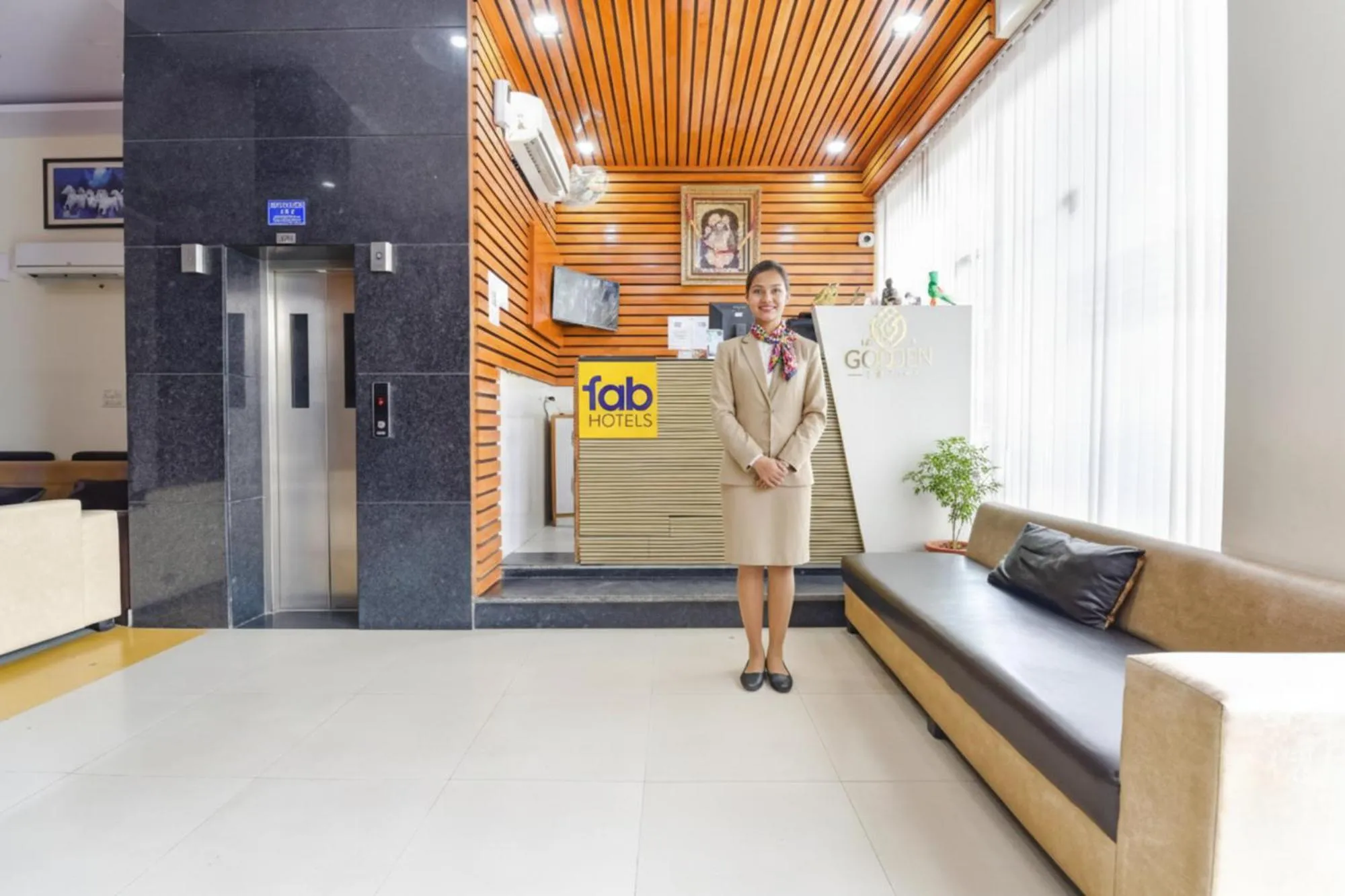 Lobby or reception in FabHotel Golden Leaf Mansarover
