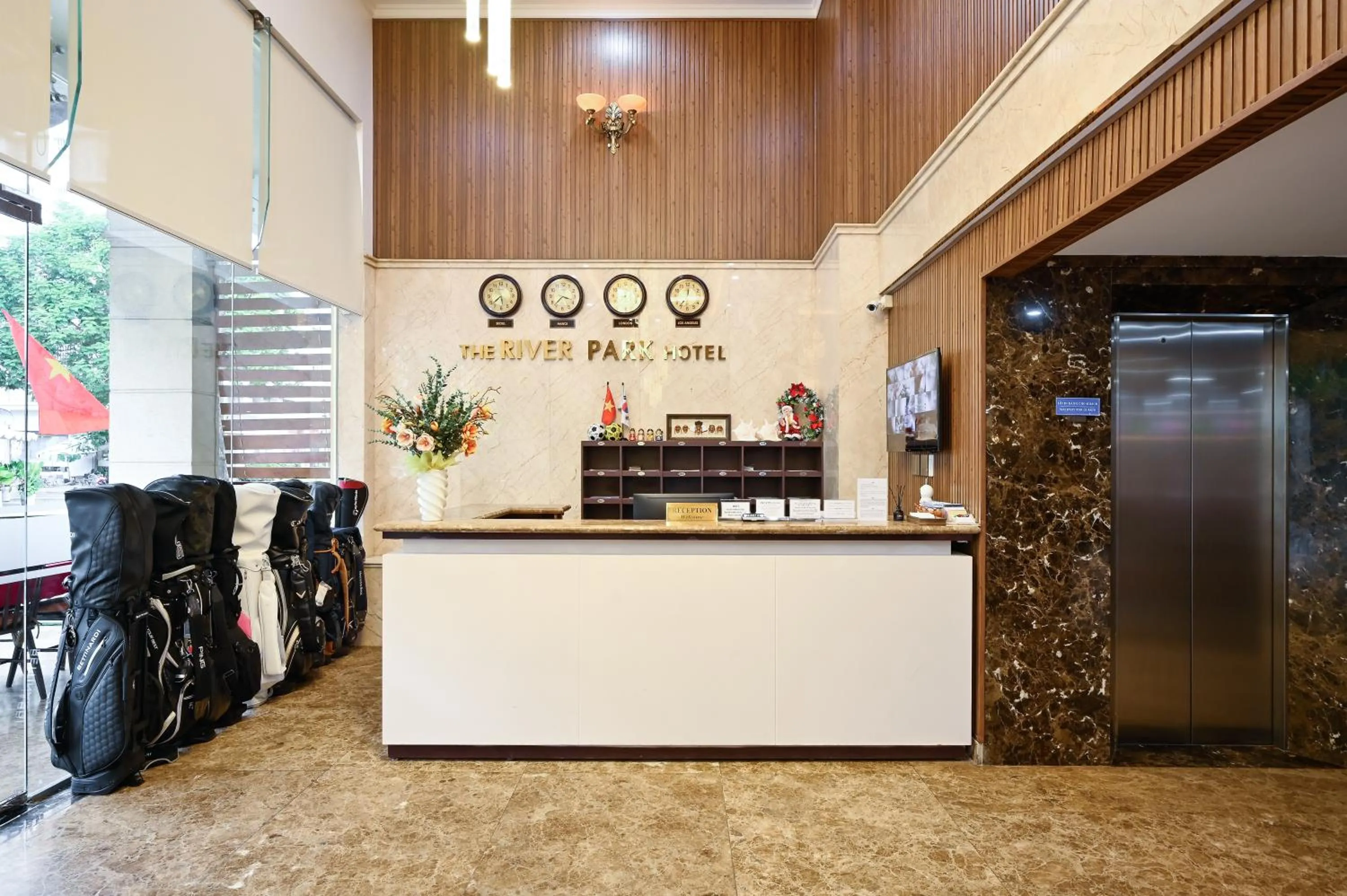 The River Park Hotel