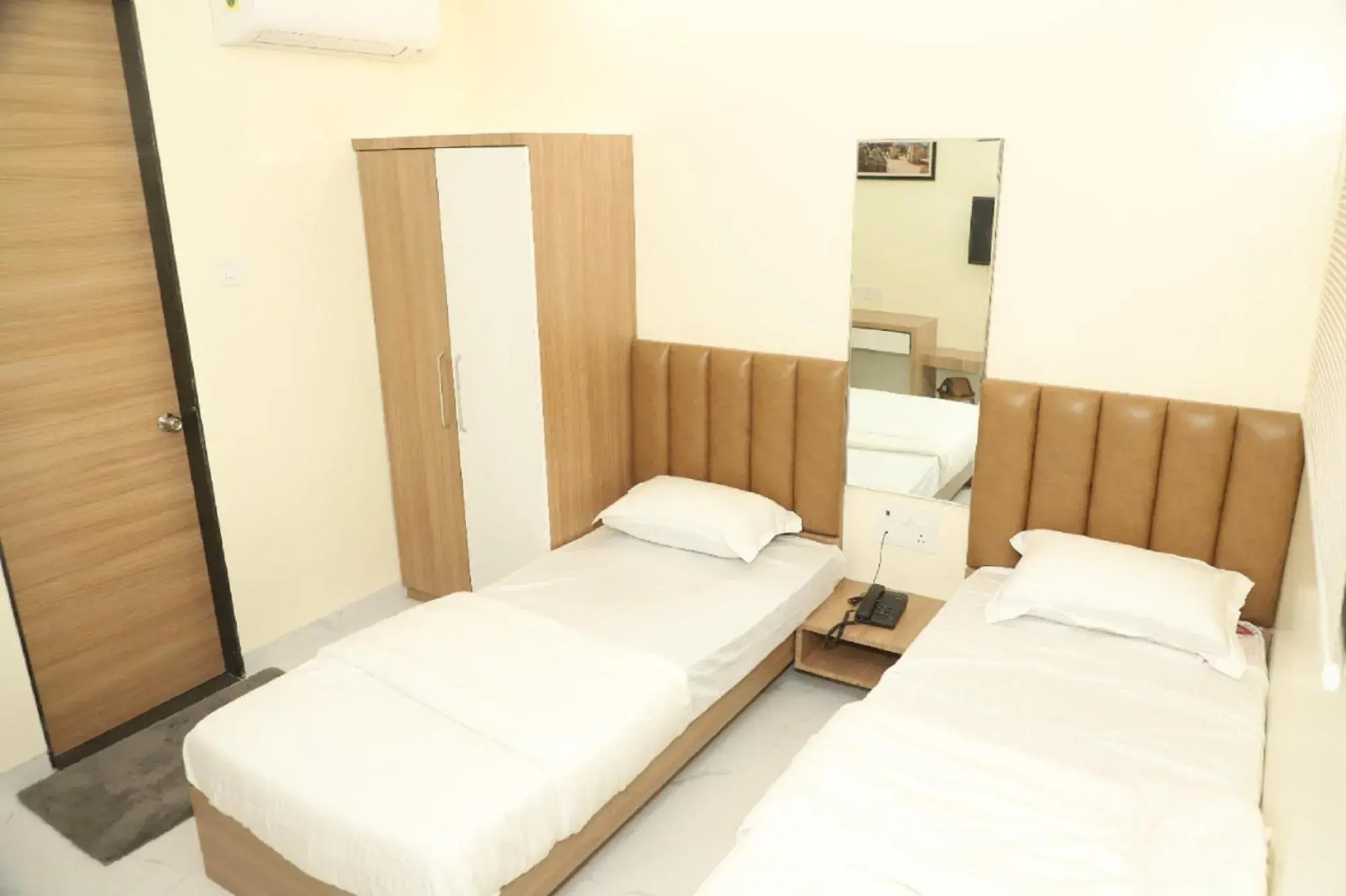 Deluxe Twin Room in ID Square residency Parbhani Deluxe Twin Room in ID Square residency Parbhani