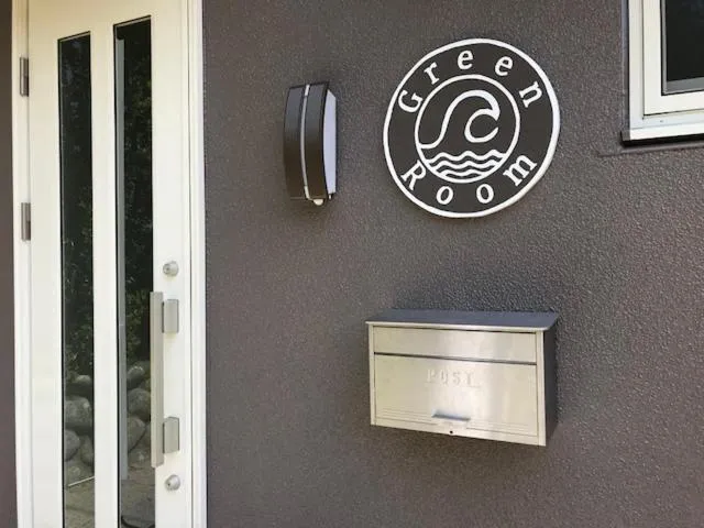 Facade/entrance in Green Room - グリーンルーム志摩