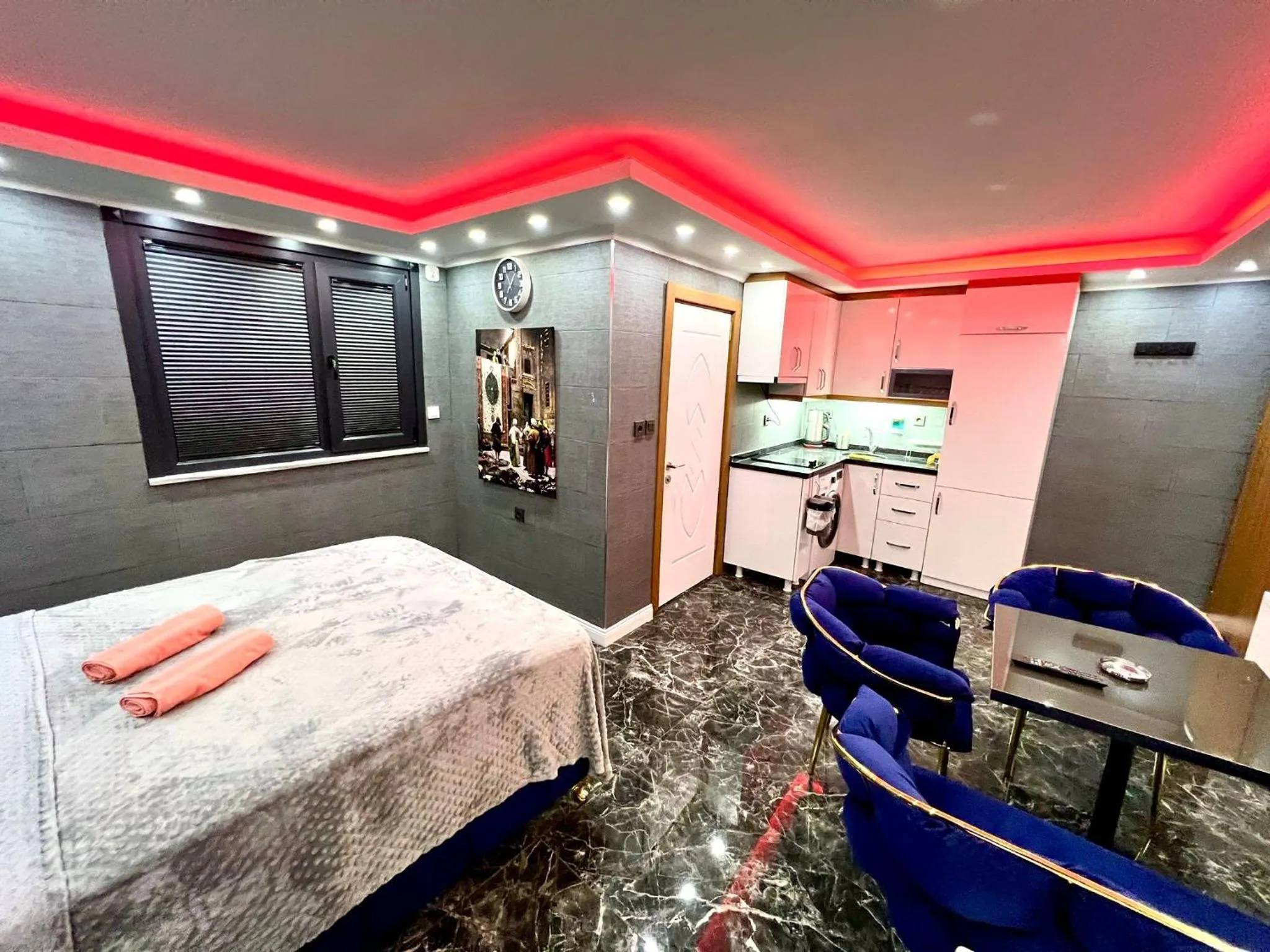 Bed in LEVENT PALACE REZİDANS