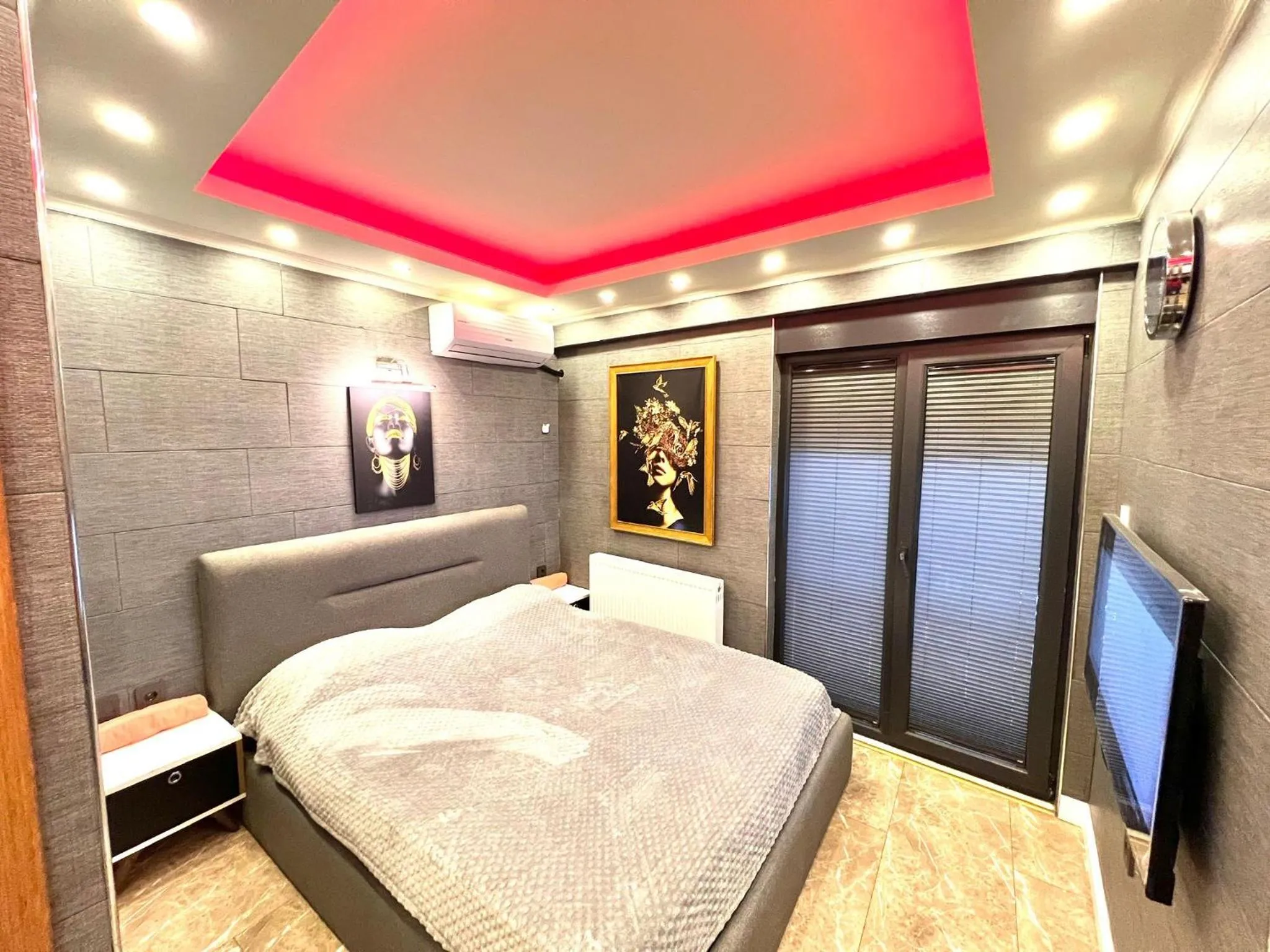 Bed in LEVENT PALACE REZİDANS