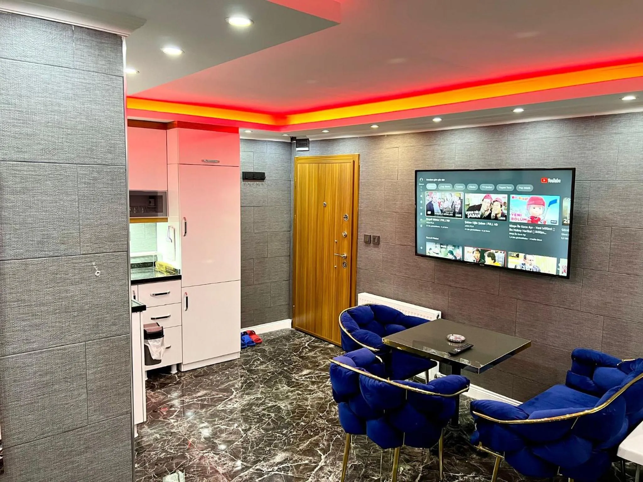 Seating area in LEVENT PALACE REZİDANS