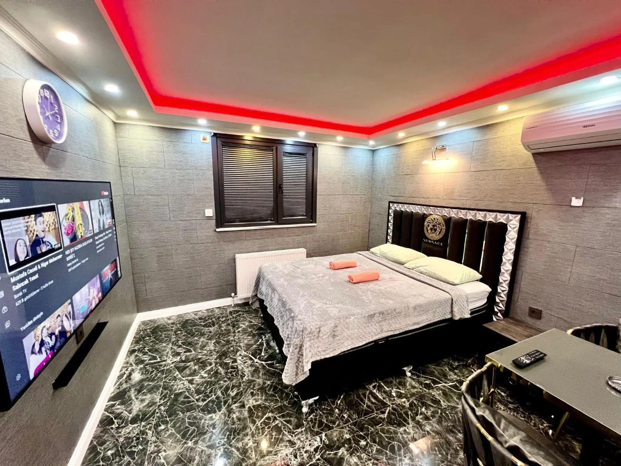 Bed in LEVENT PALACE REZİDANS
