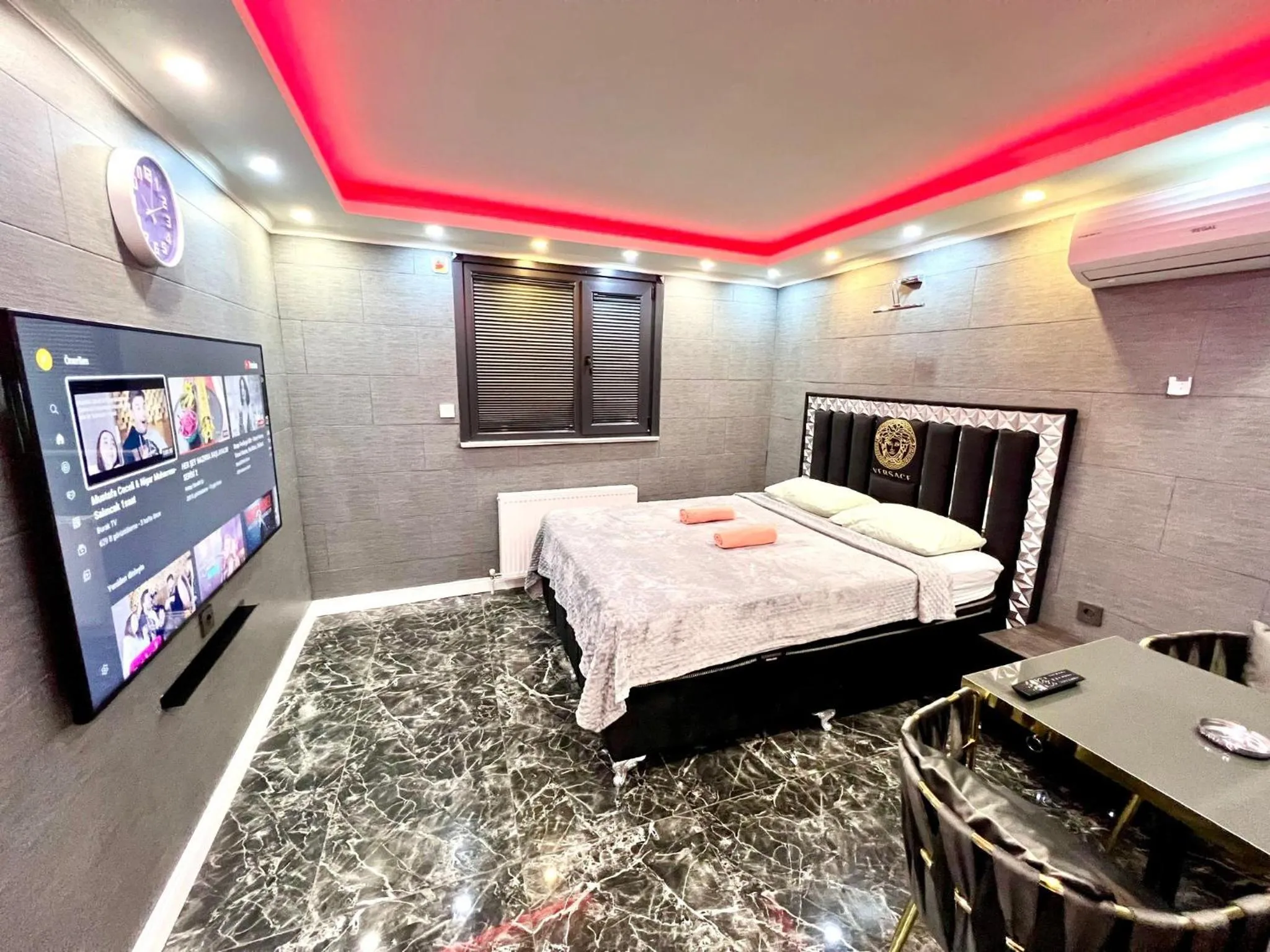 Bed in LEVENT PALACE REZİDANS