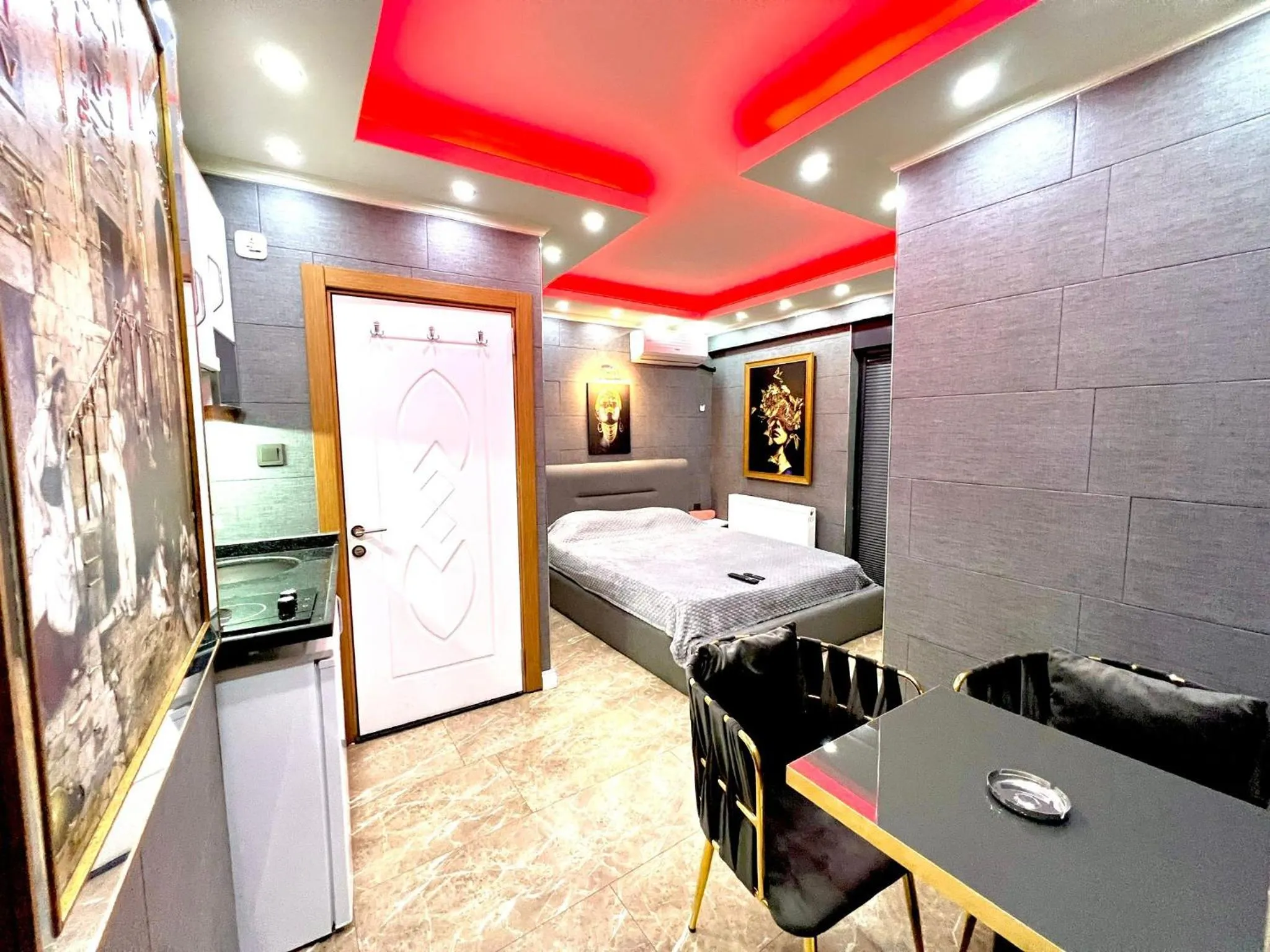 Bed in LEVENT PALACE REZİDANS