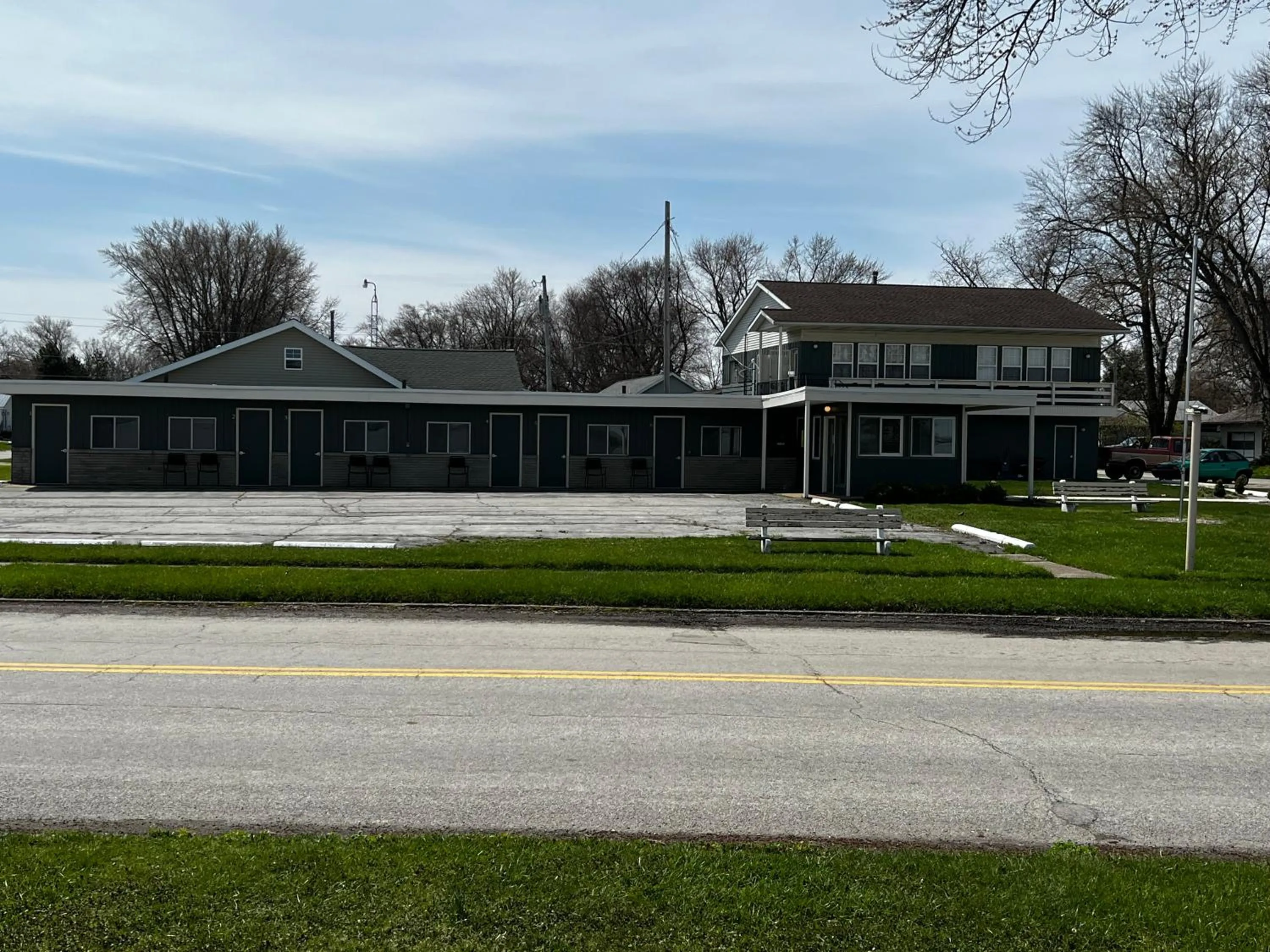 Property building in The Cedar Motel