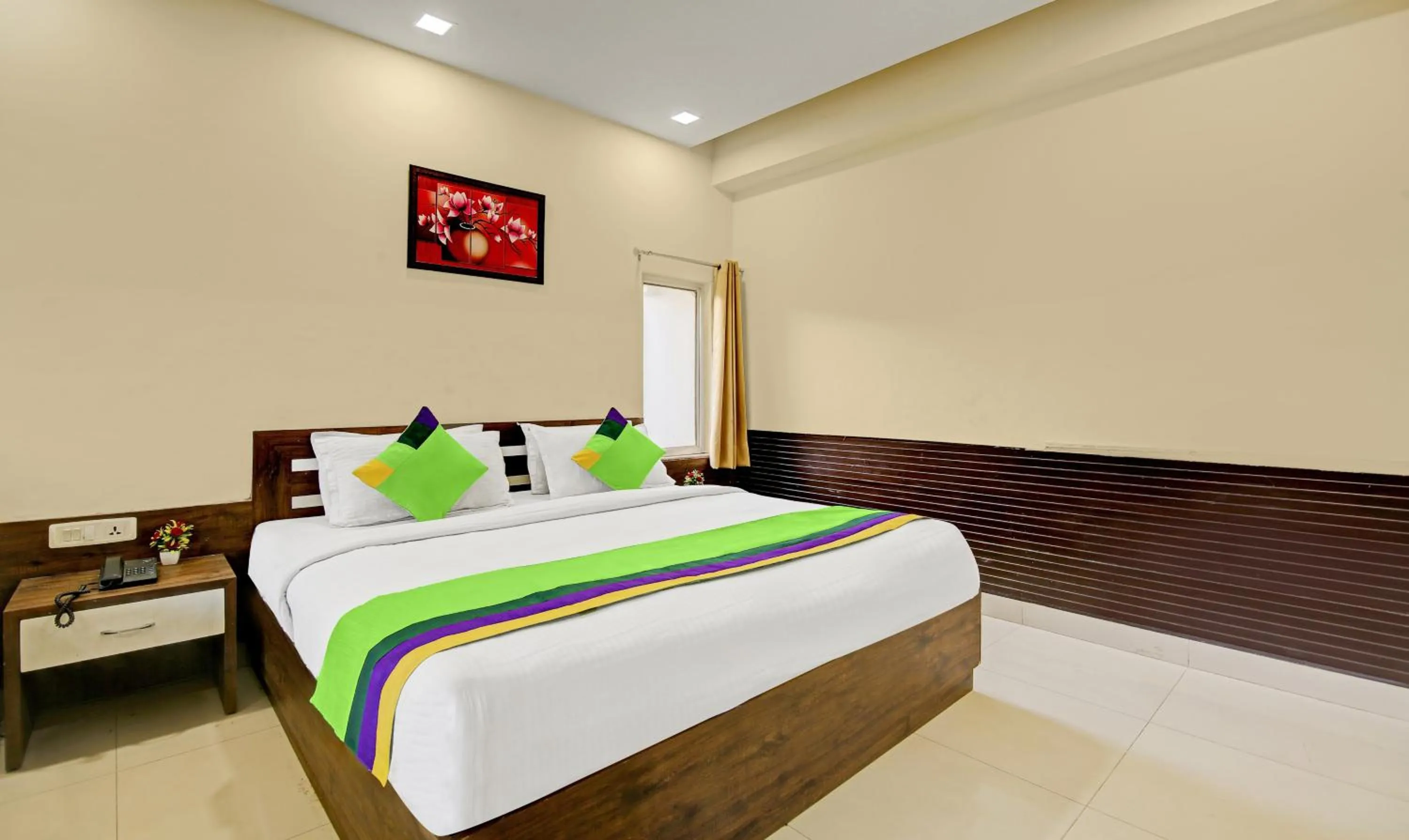 Bedroom, Bed in Raj Darbar - 10 Meter From Golden Temple