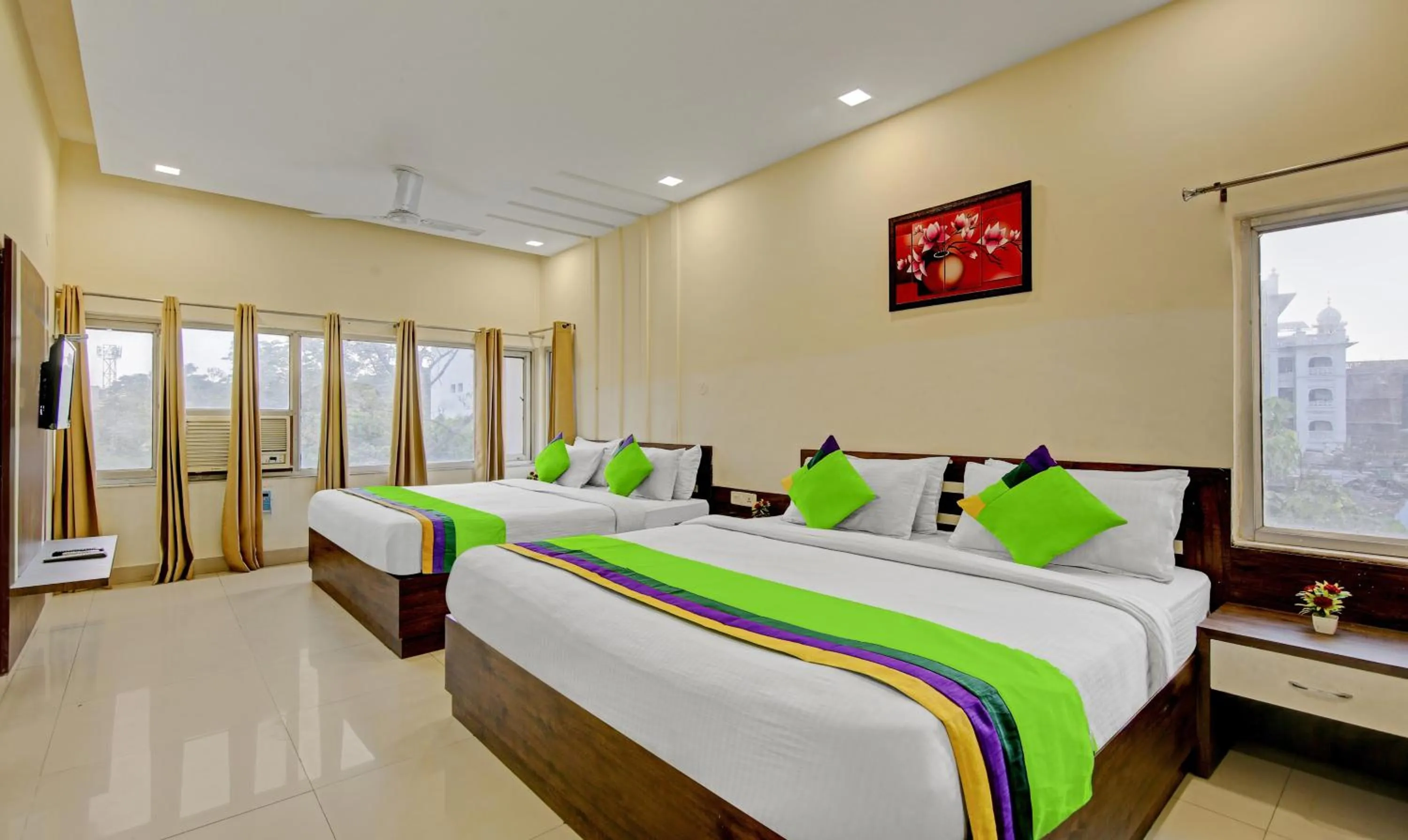 Bedroom, Bed in Raj Darbar - 10 Meter From Golden Temple