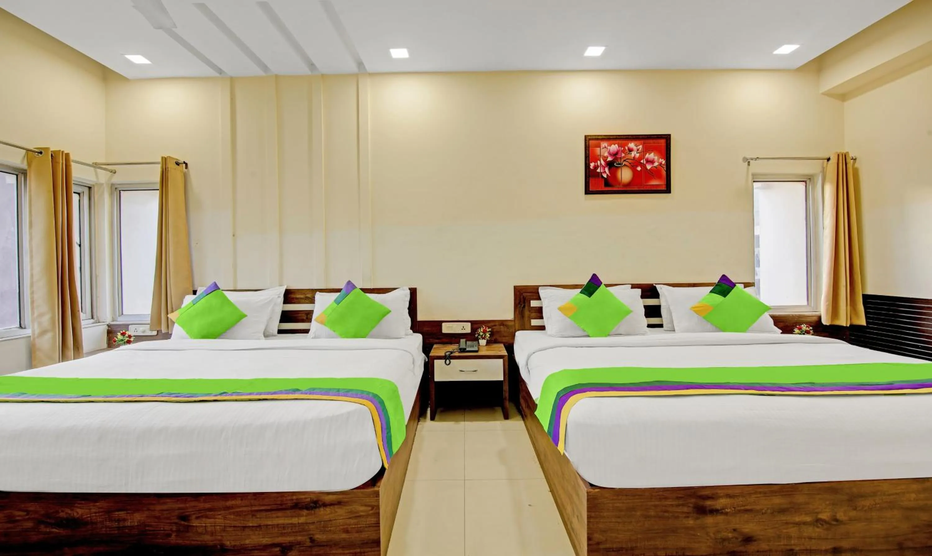 Bed in Raj Darbar - 10 Meter From Golden Temple