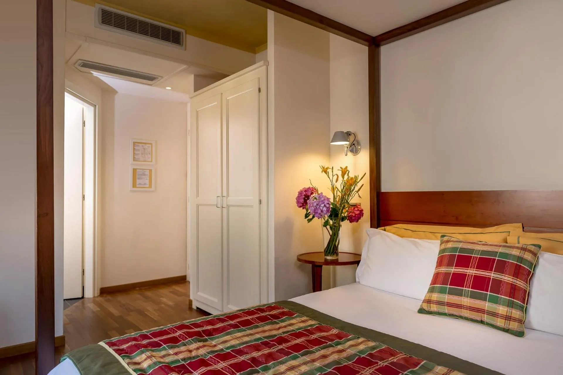 Bedroom, Bed in Bijou Hotel