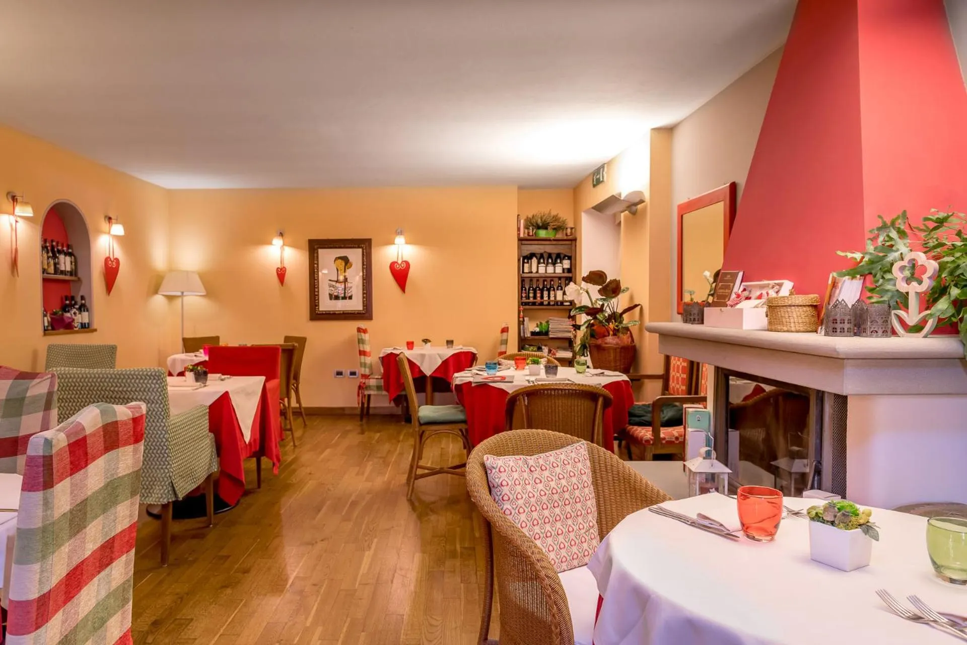 Dining area in Bijou Hotel