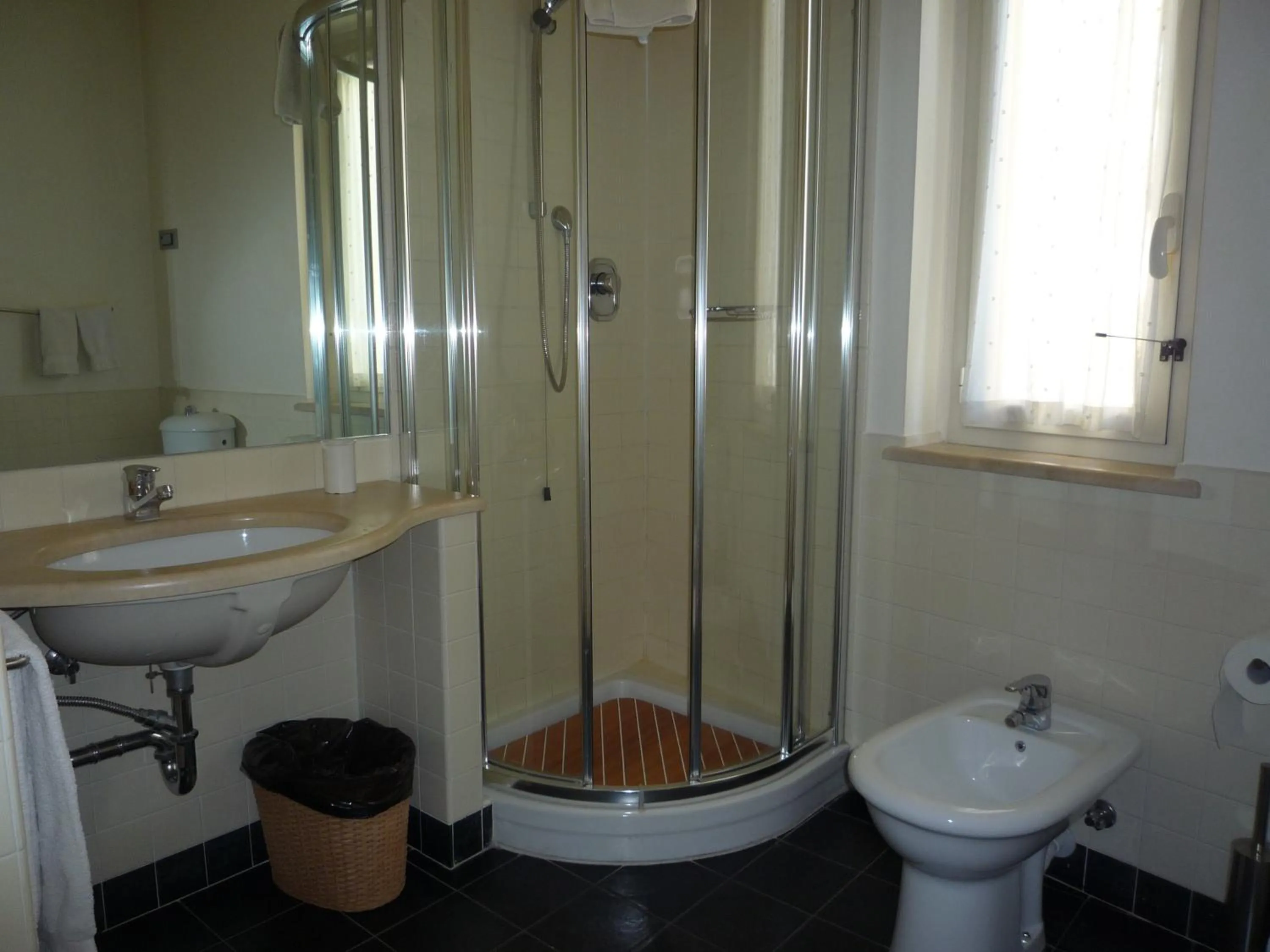 Bathroom in Bijou Hotel