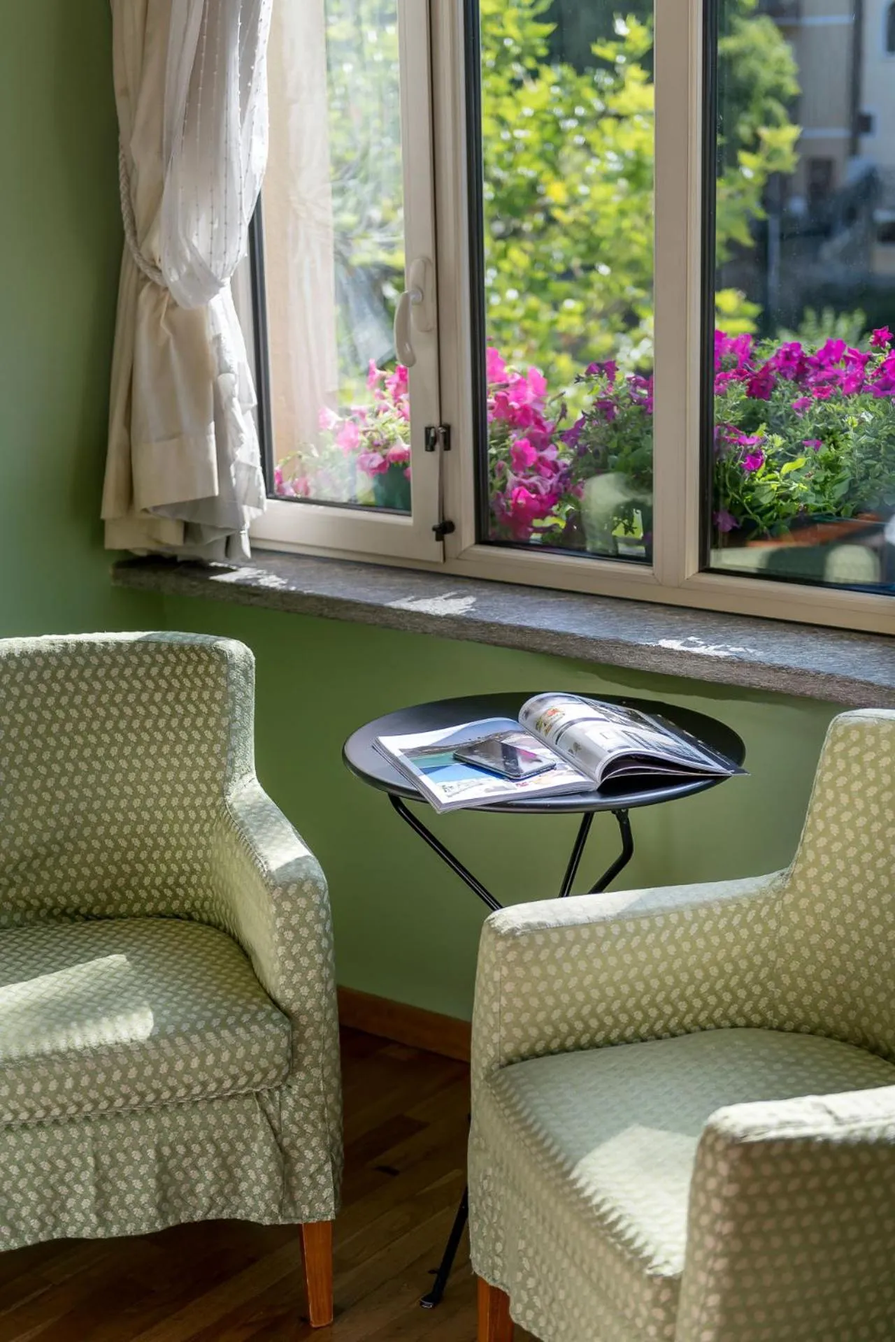 Living room in Bijou Hotel