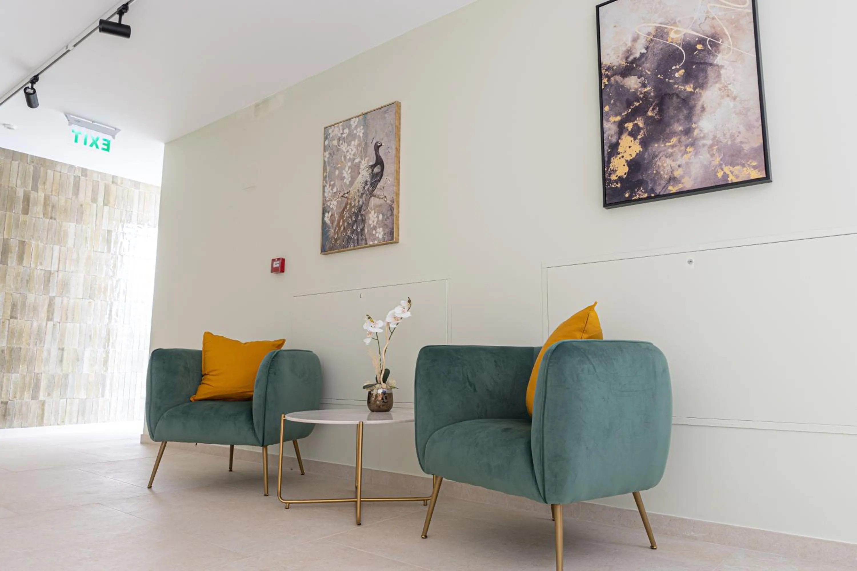 Lobby or reception in Amaris ApartHotel la 2 Pași de Plajă & Parcare Gratuită