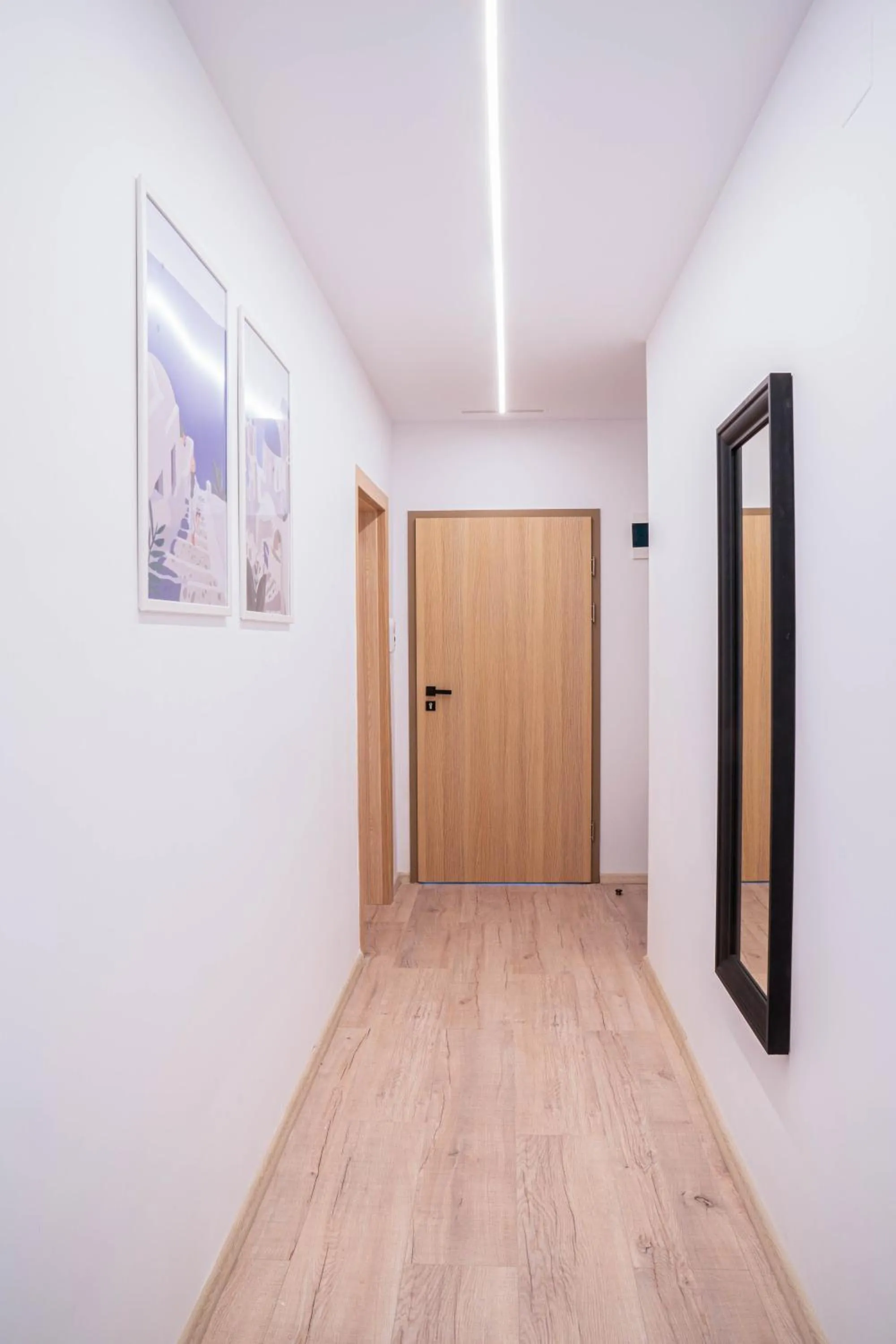 Decorative detail in Amaris ApartHotel la 2 Pași de Plajă & Parcare Gratuită