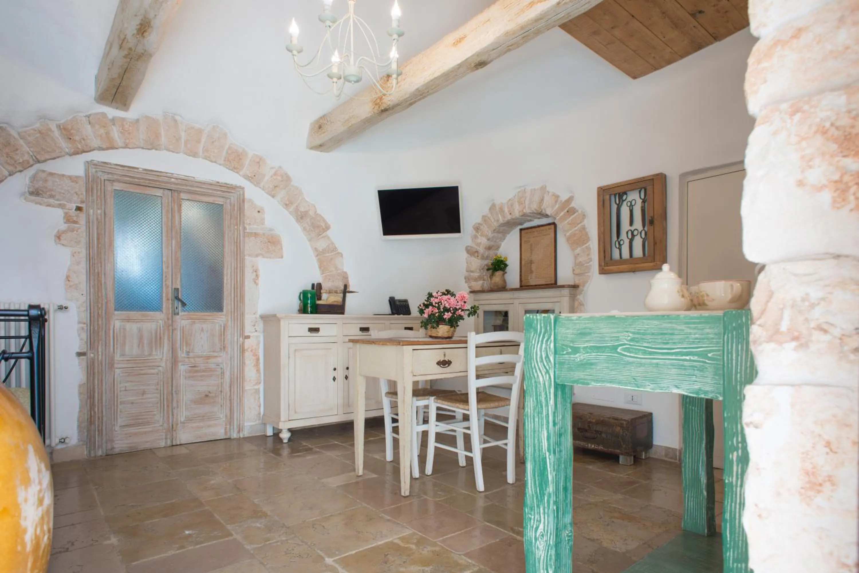 Photo of the whole room in Trulli Holiday Albergo Diffuso