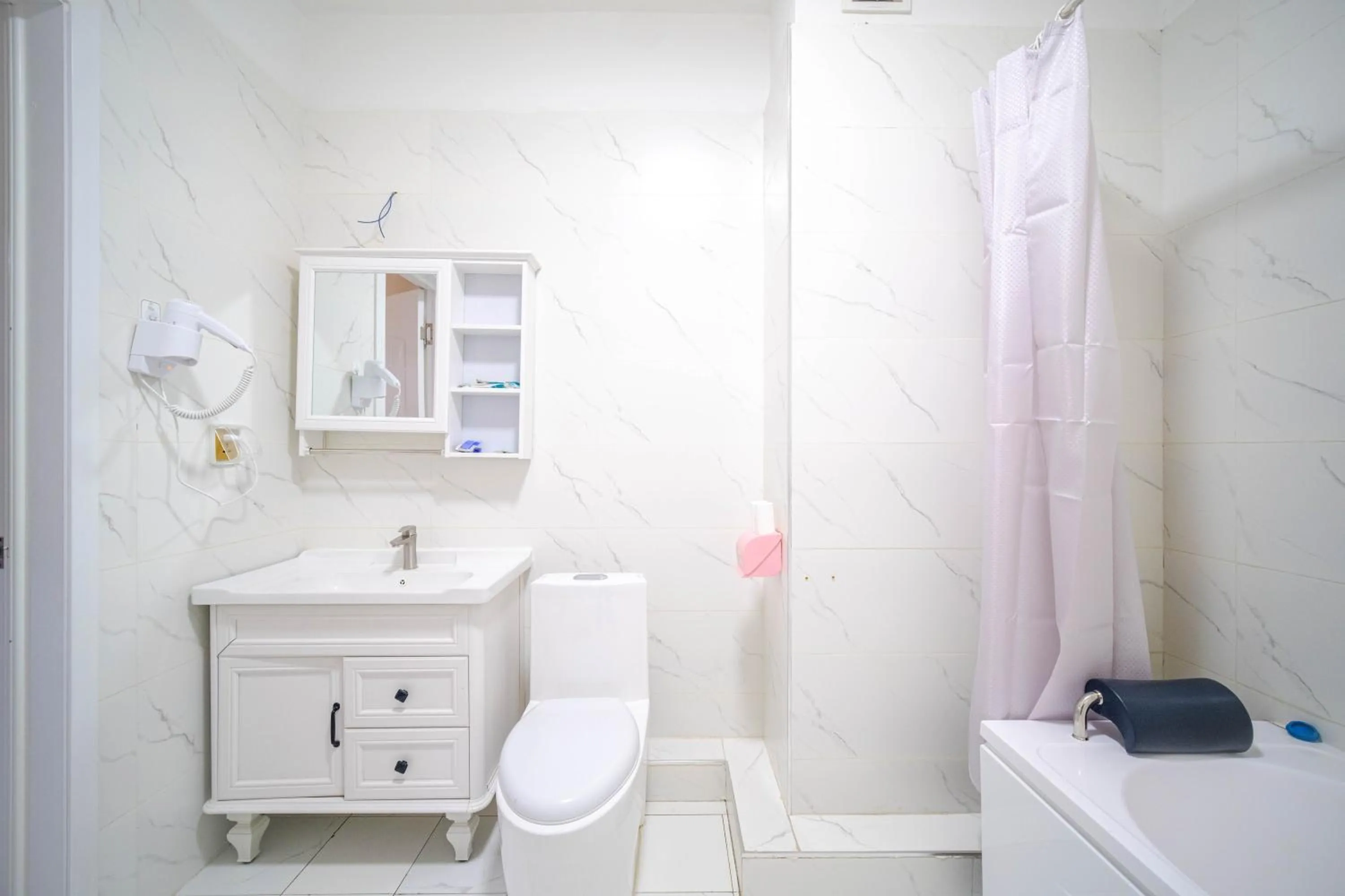 Bathroom in Eagle Town Serviced Apartment