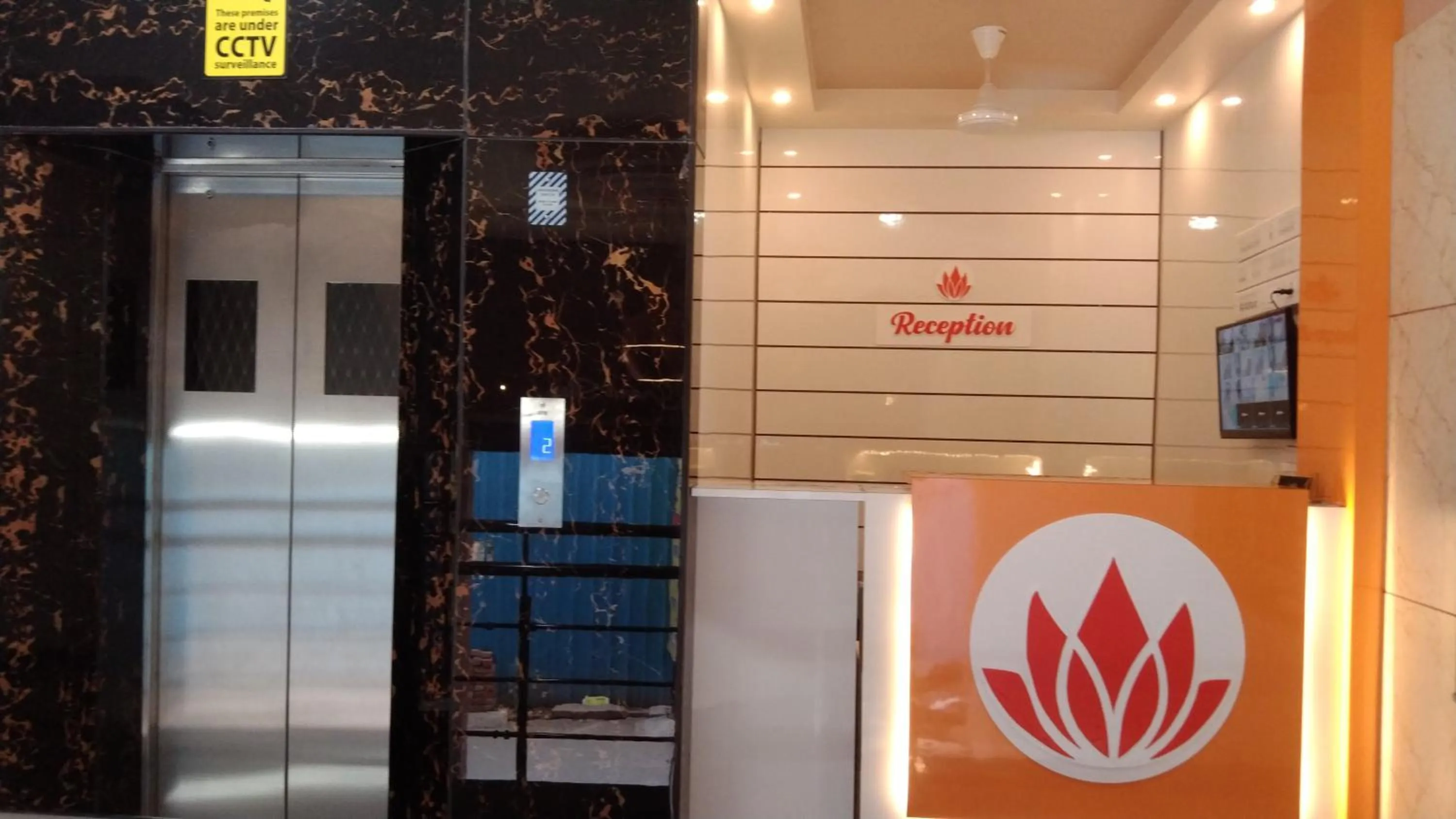 elevator in Hotel Grand Stay