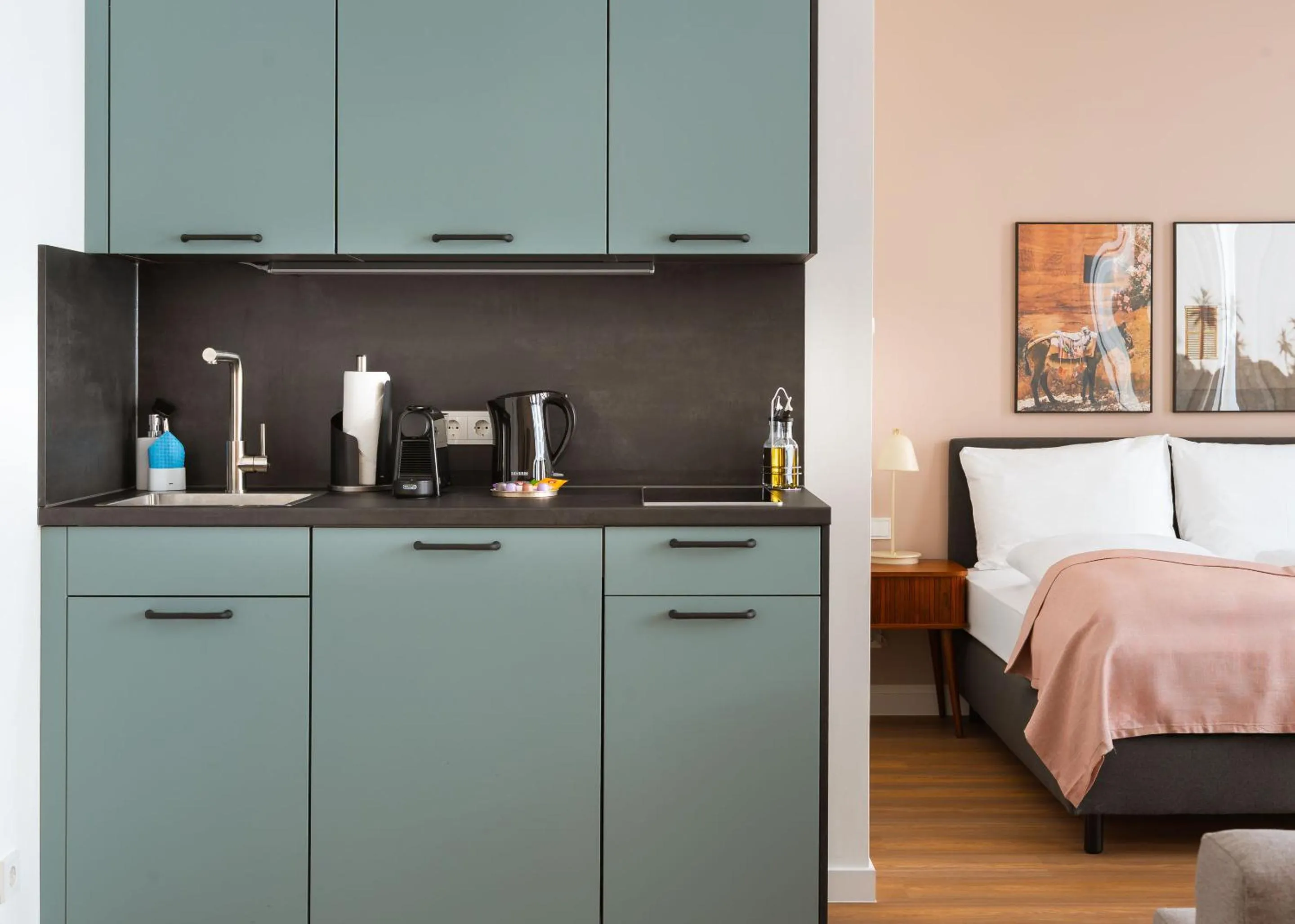 Bed in Limehome Berlin Müllerstraße - Digital Access