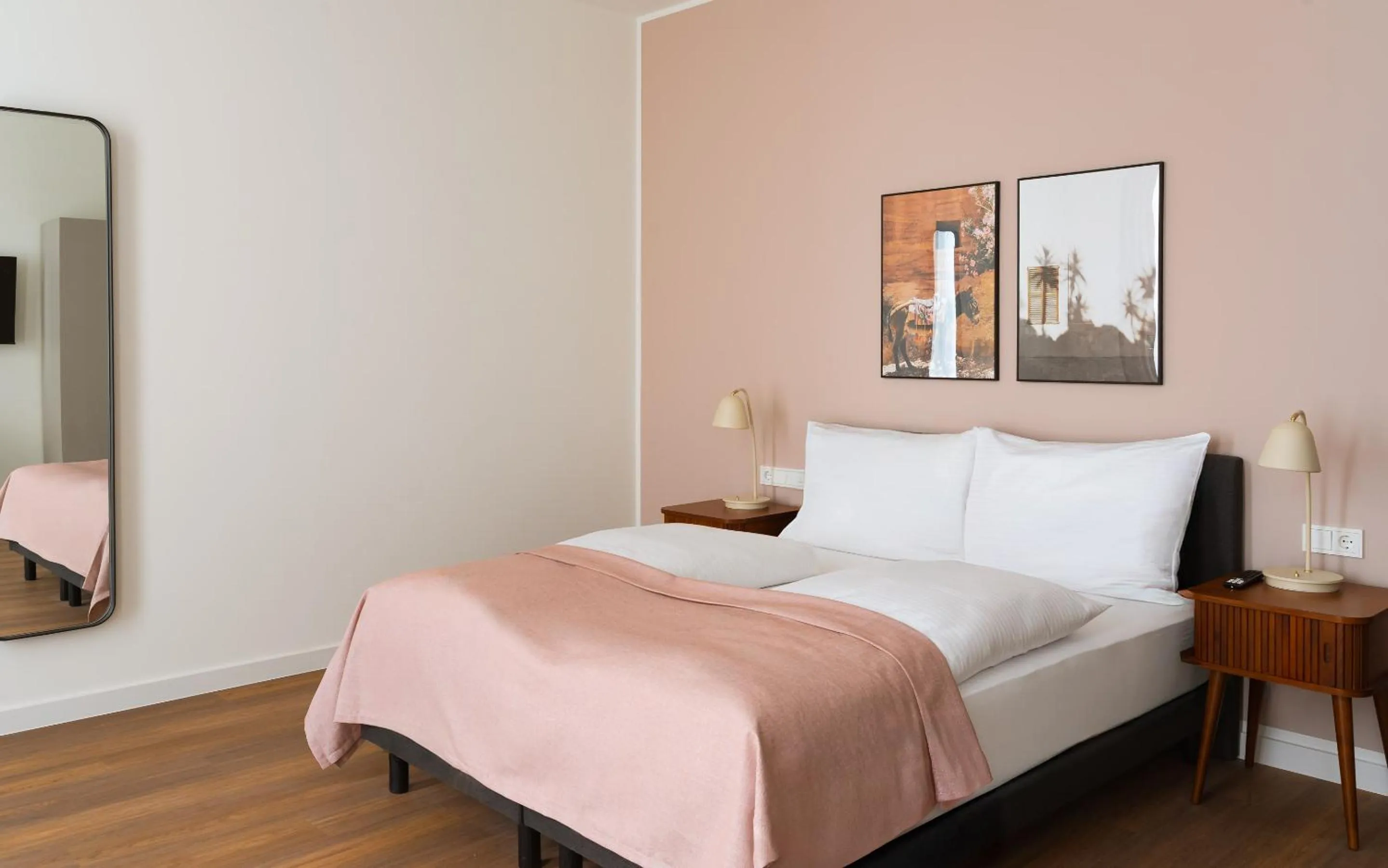 Bed in Limehome Berlin Müllerstraße - Digital Access