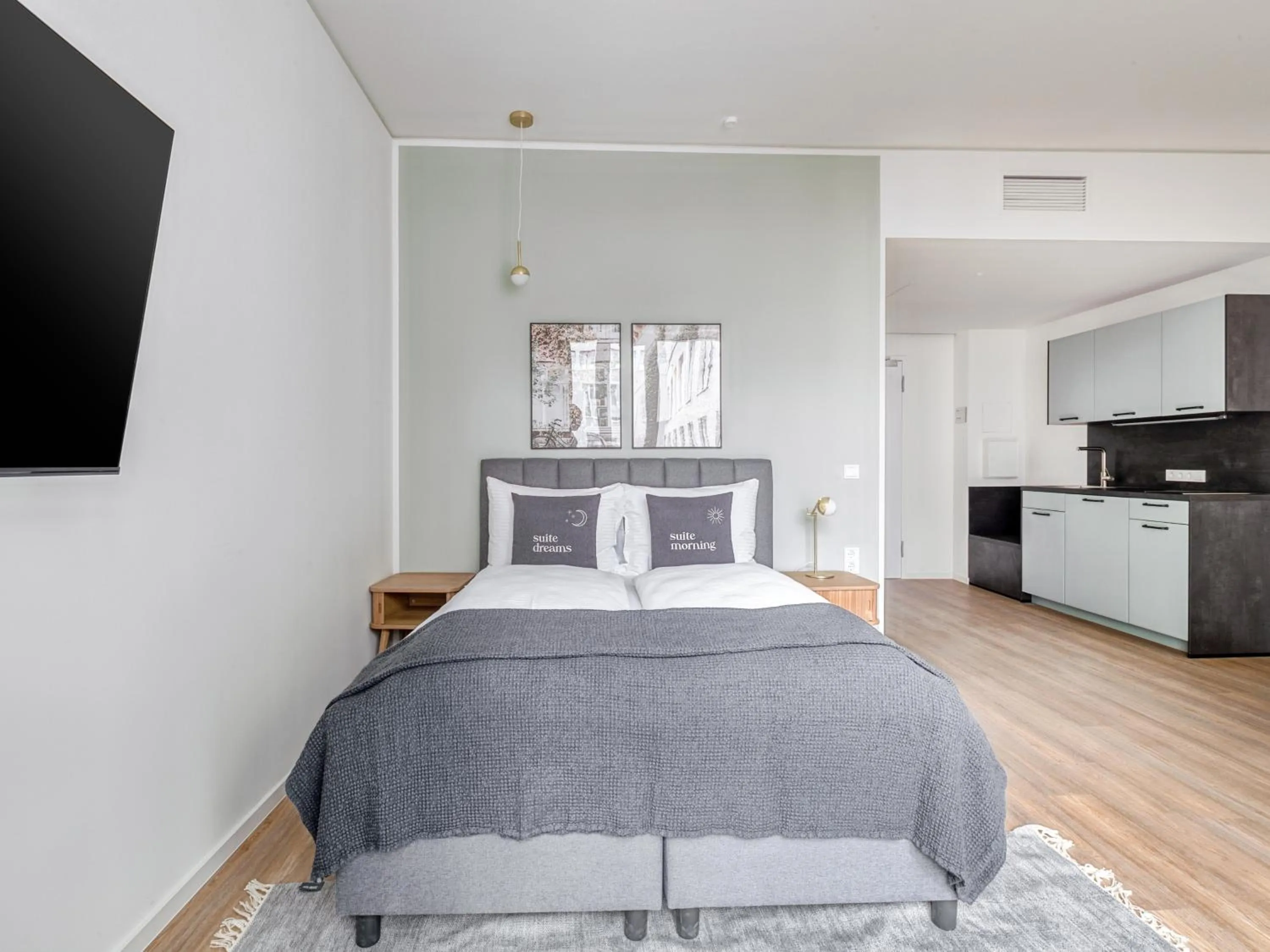 Bed in Limehome Berlin Müllerstraße - Digital Access