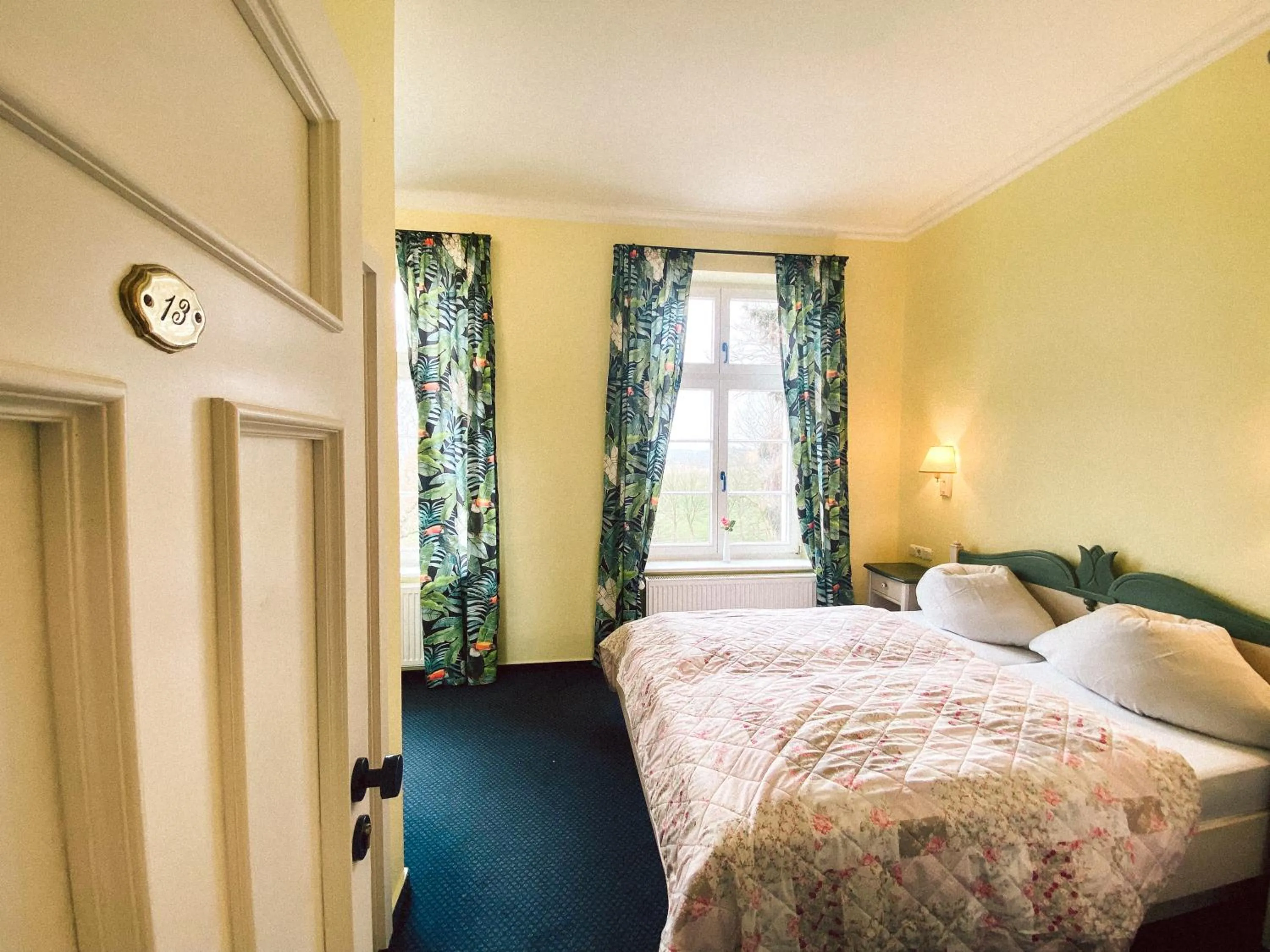 Bed in Landhotel Schloss Daschow