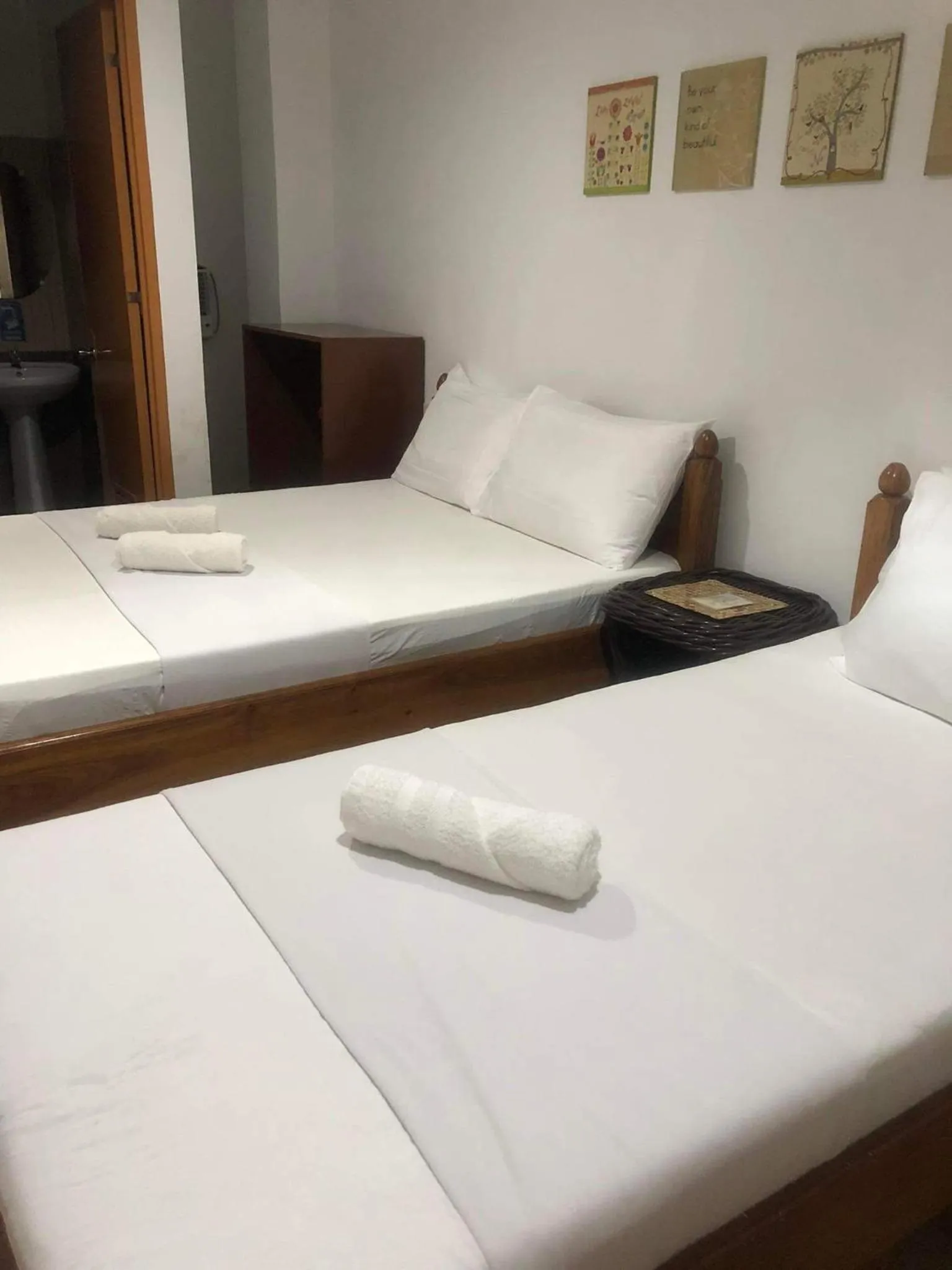 Bed in Seascape Lodging House