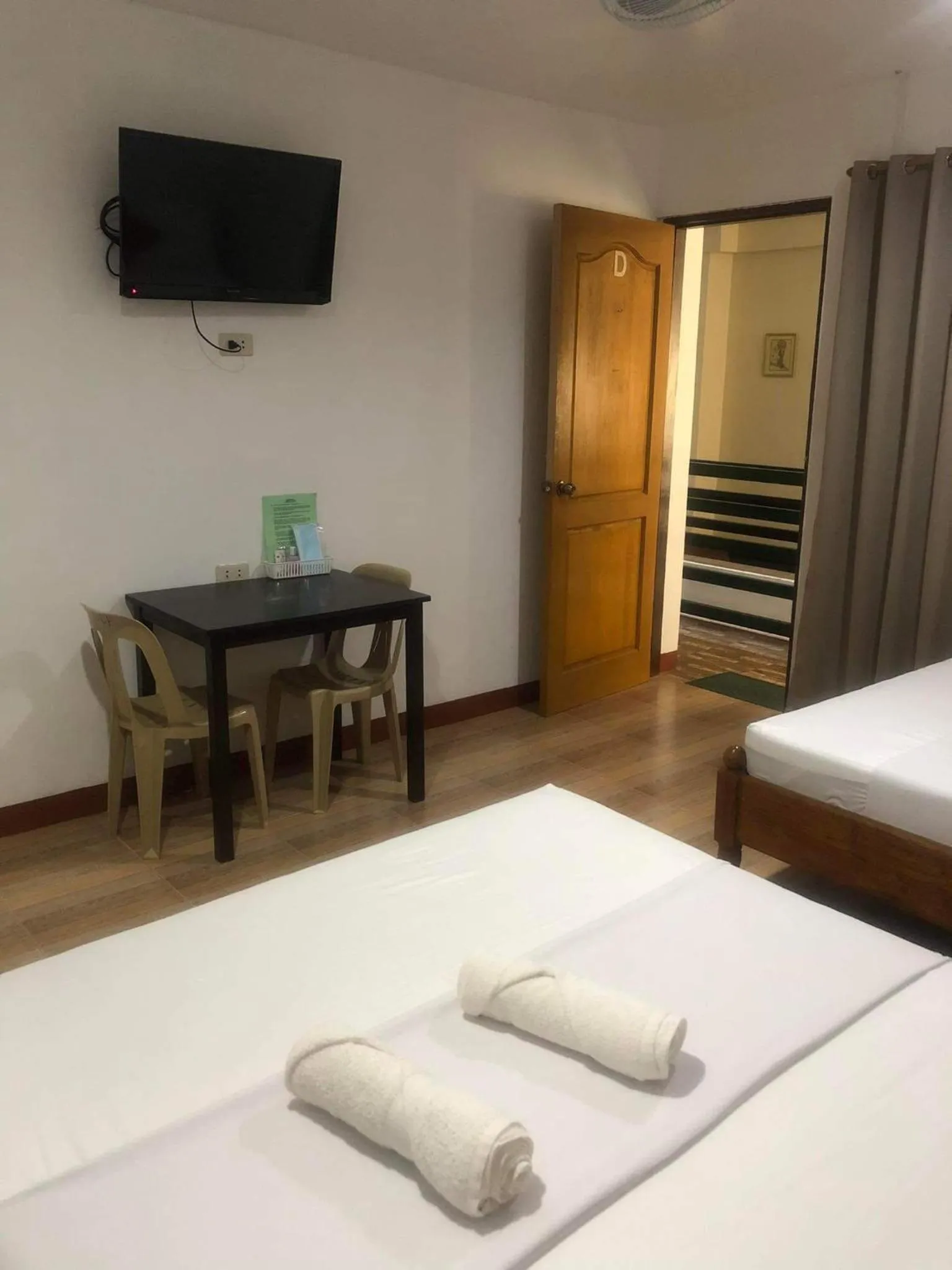 Bed in Seascape Lodging House