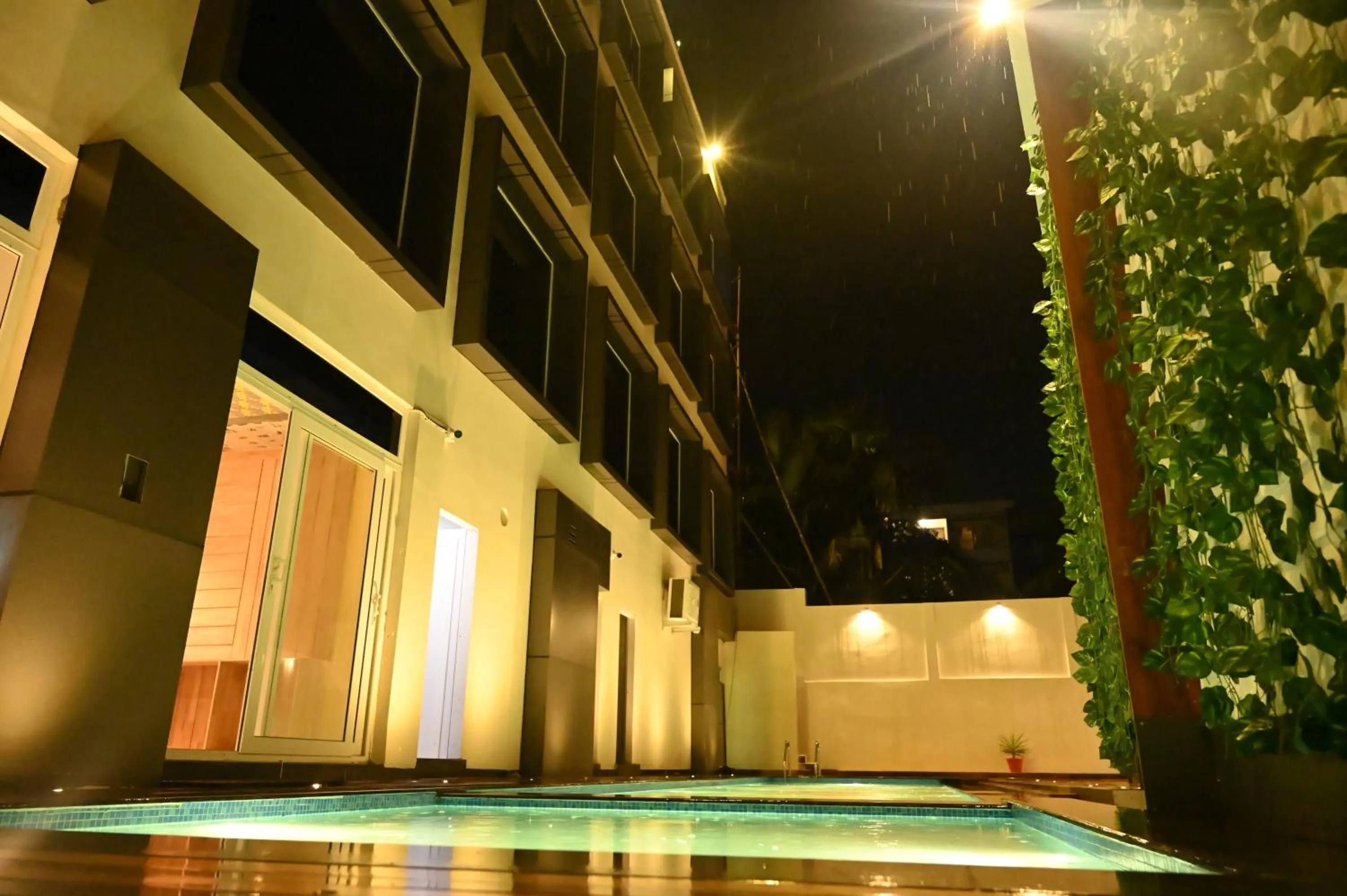 Swimming pool in Kalki Hotel