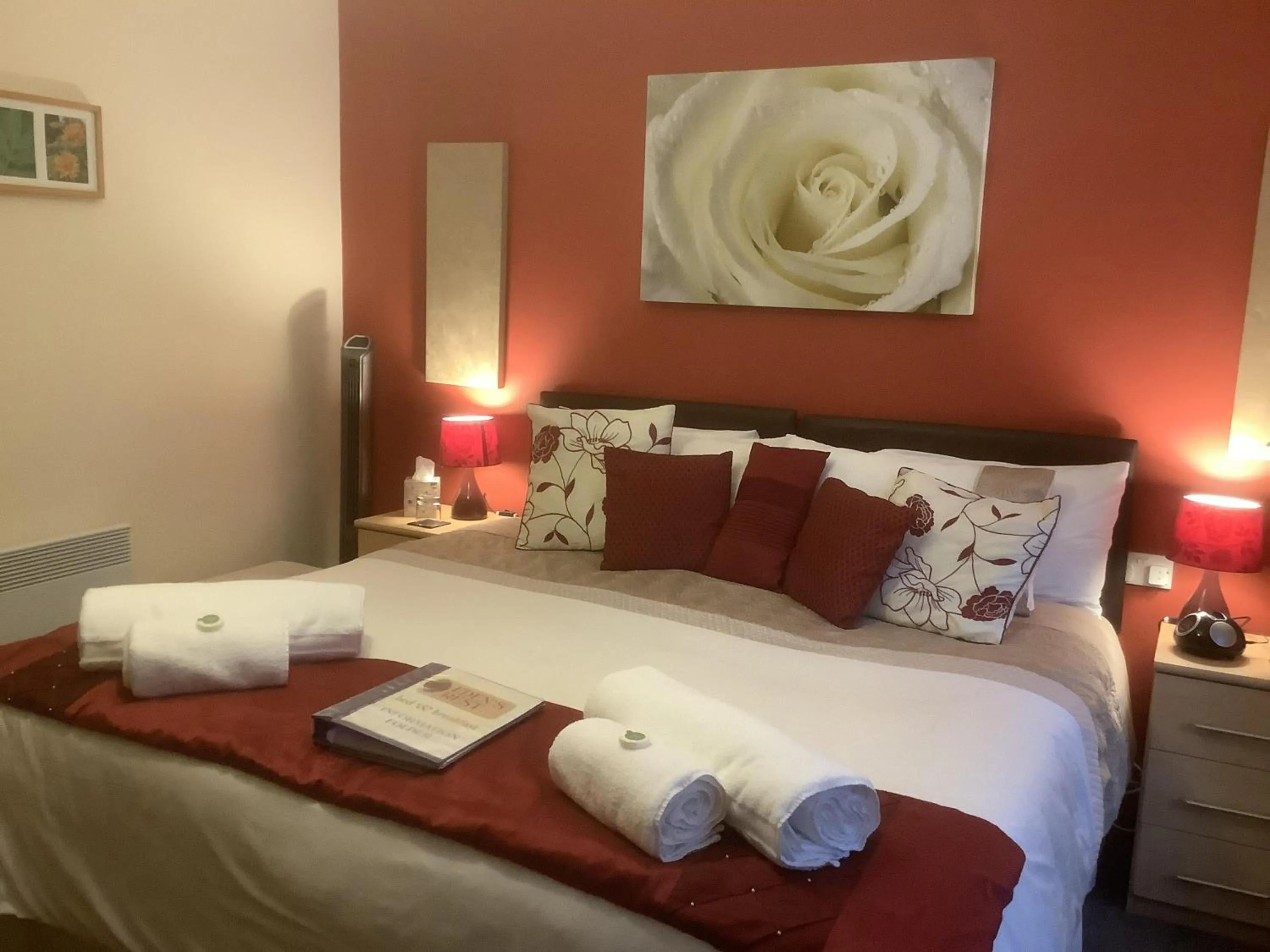 Bedroom, Bed in Eden's Rest Bed and Breakfast